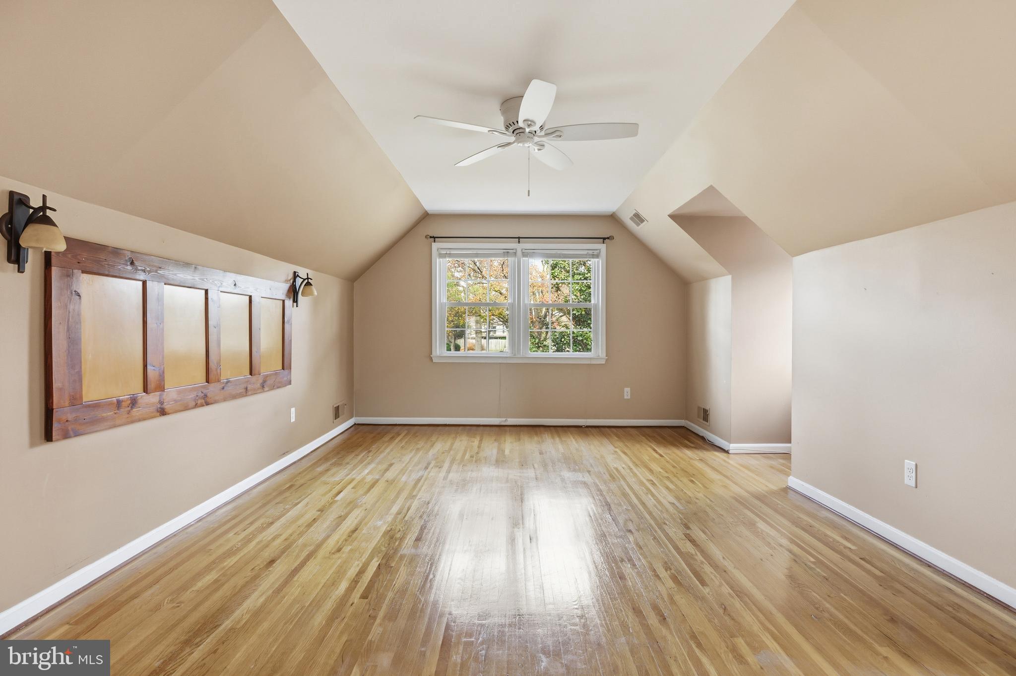 NORBECK MANOR - Residential