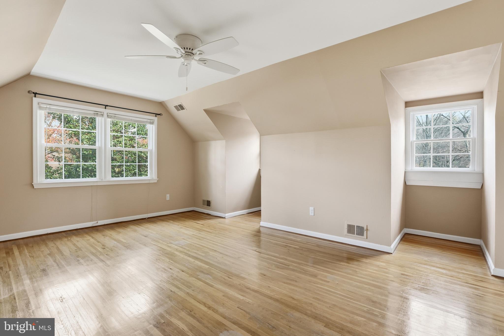 NORBECK MANOR - Residential