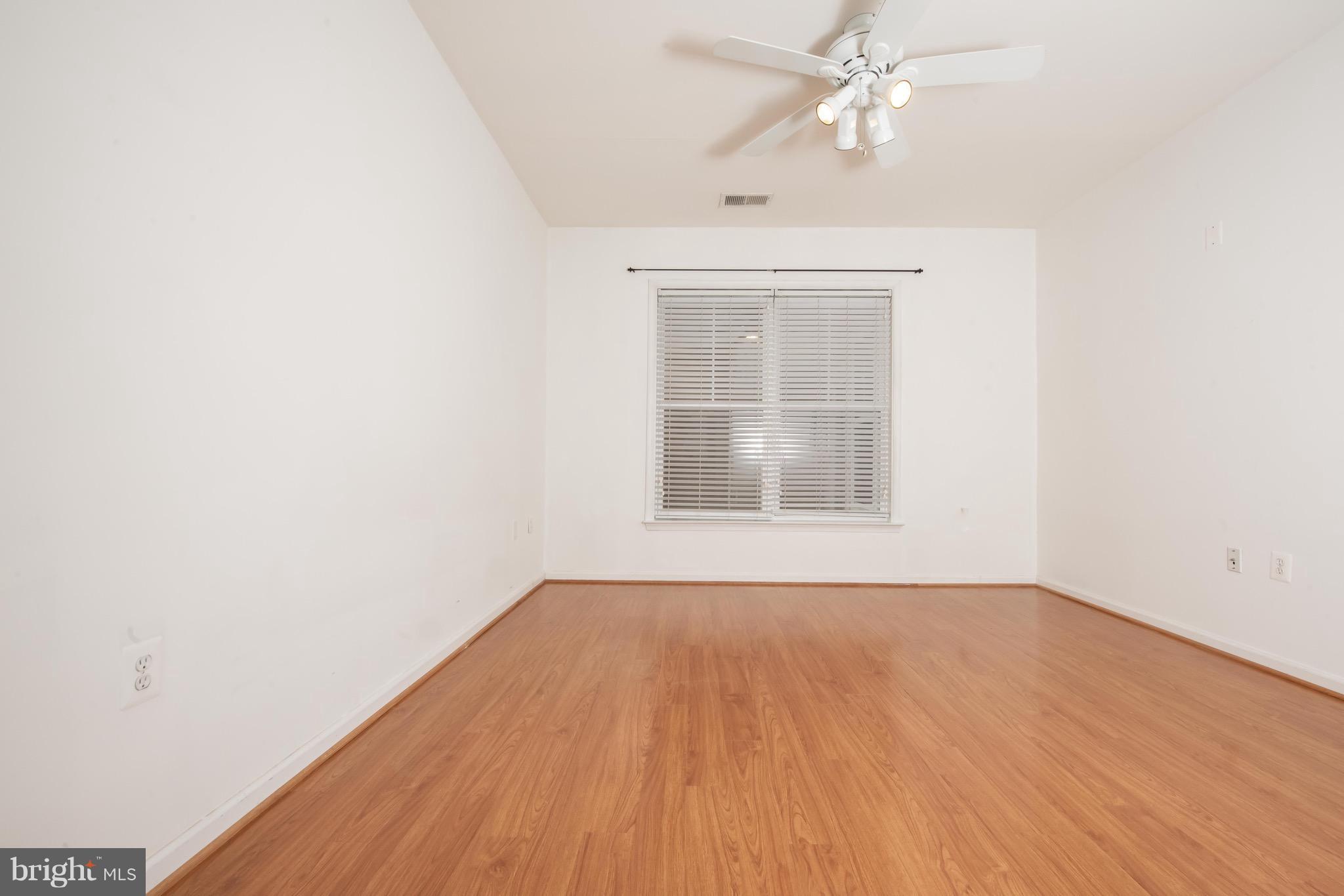 CHANTILLY PARK - Residential Lease