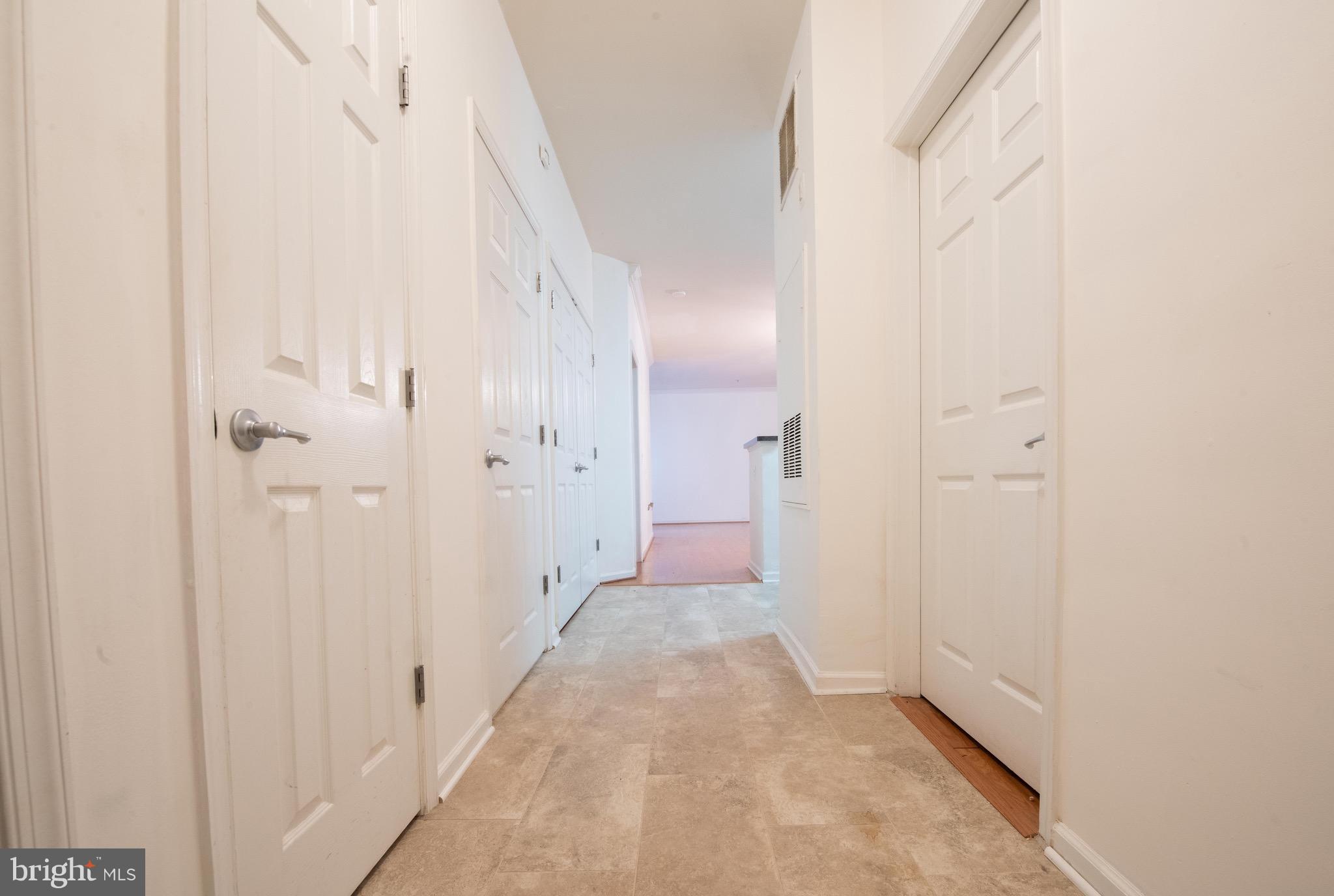 CHANTILLY PARK - Residential Lease