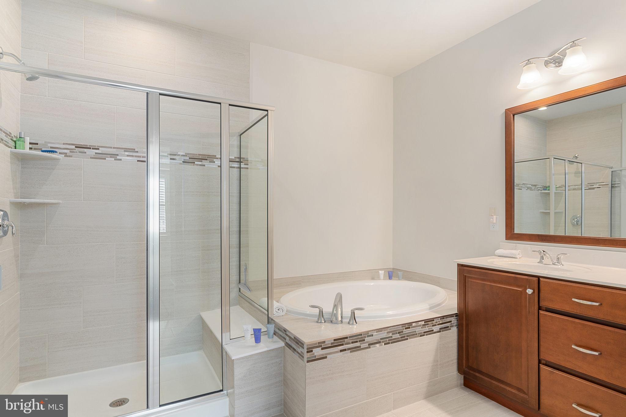 REGENCY AT HILLTOWN - Residential