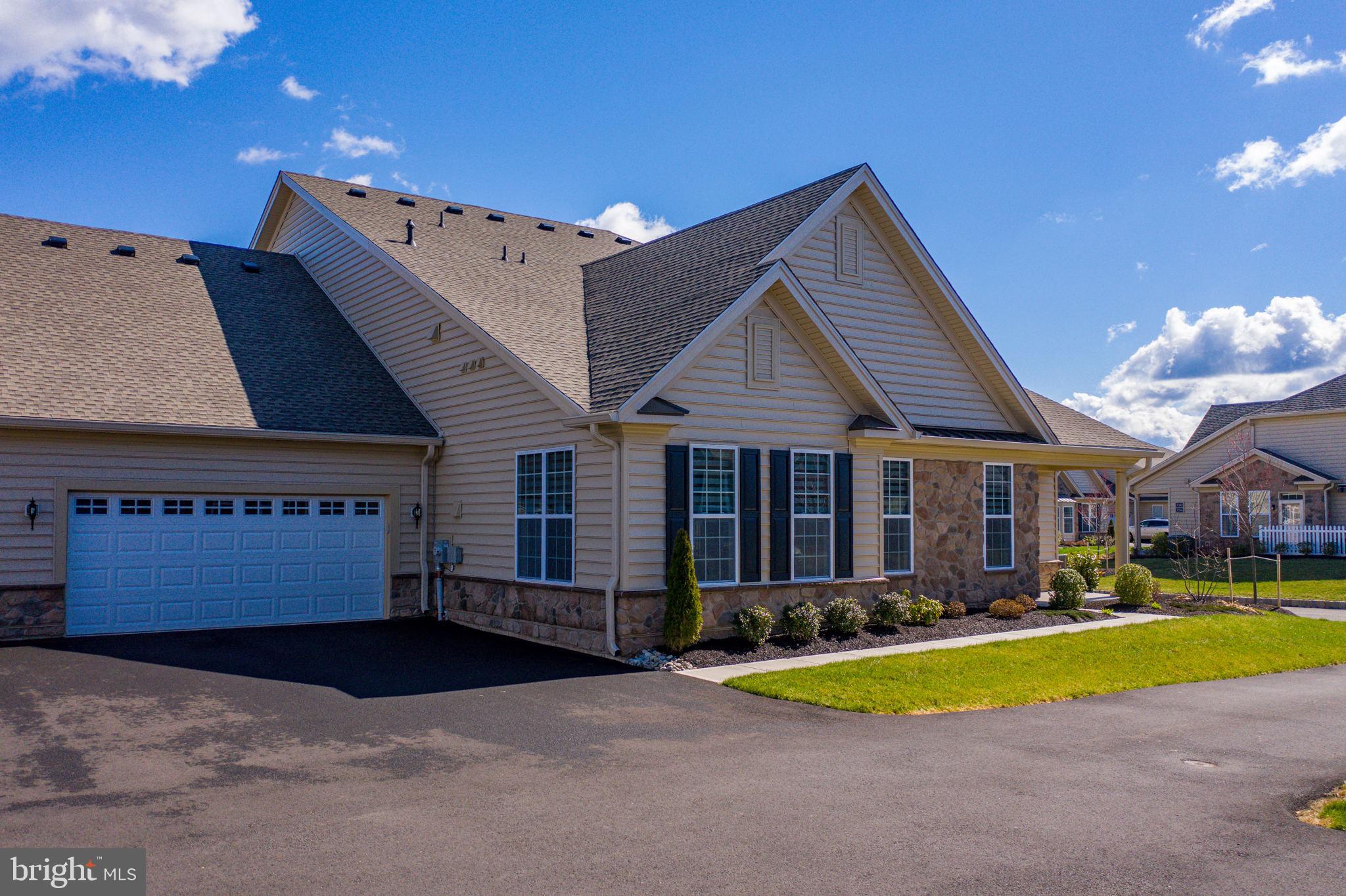 REGENCY AT HILLTOWN - Residential