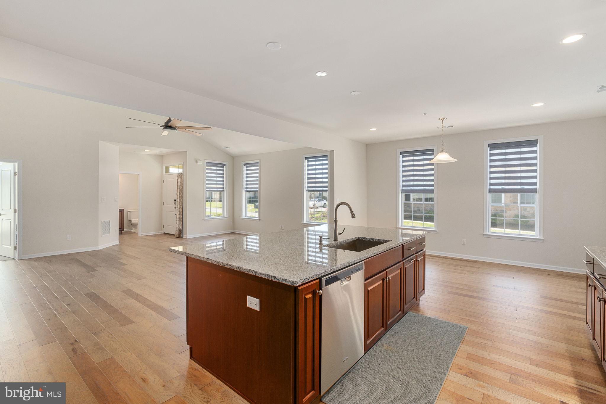 REGENCY AT HILLTOWN - Residential