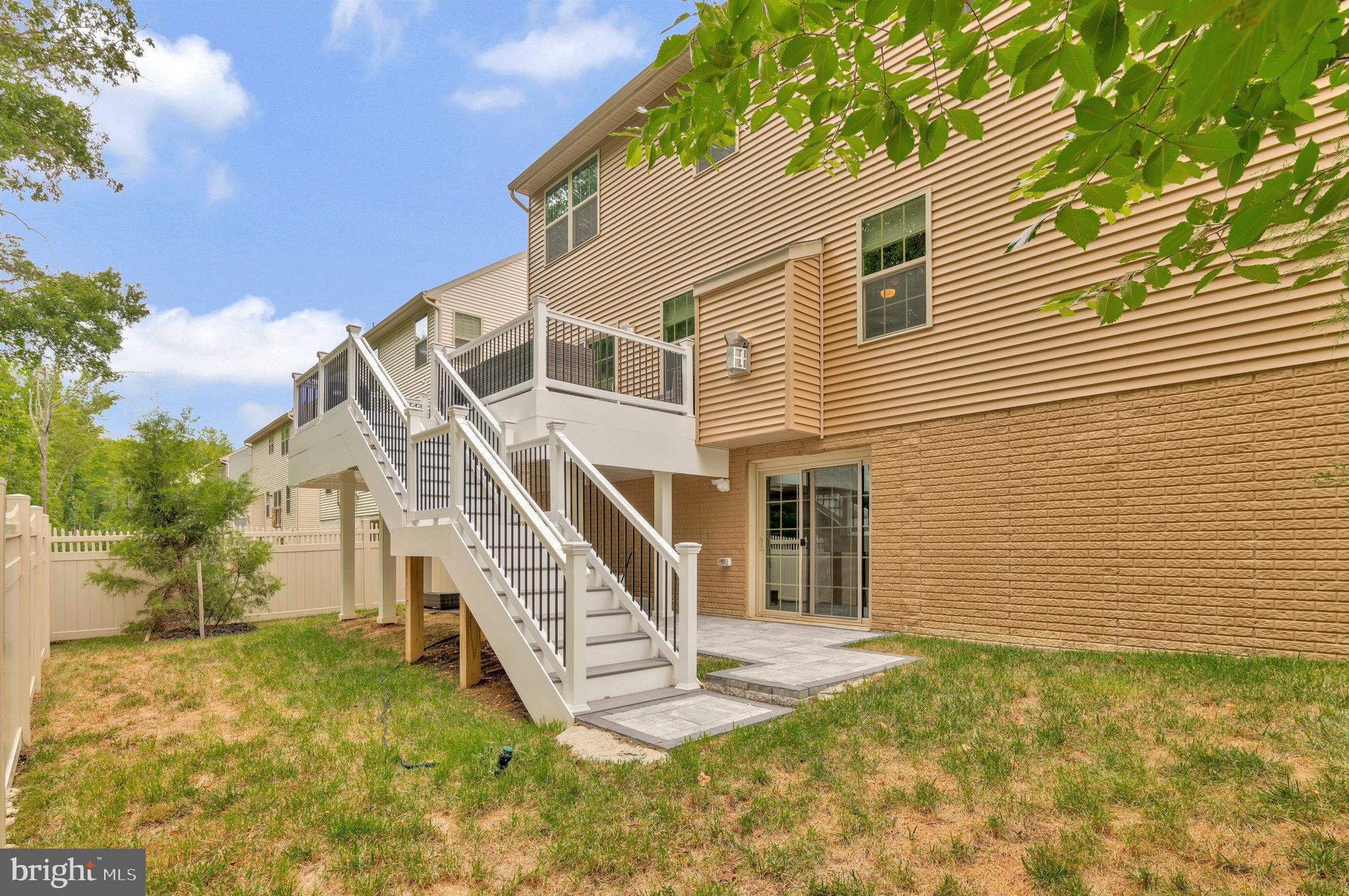 TIMOTHY BRANCH SINGLES - Residential