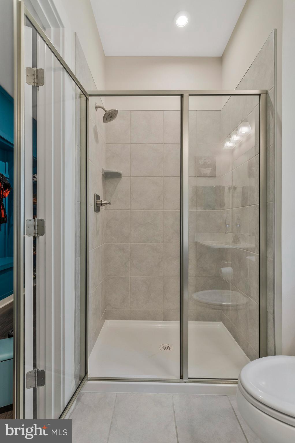 TIMOTHY BRANCH SINGLES - Residential