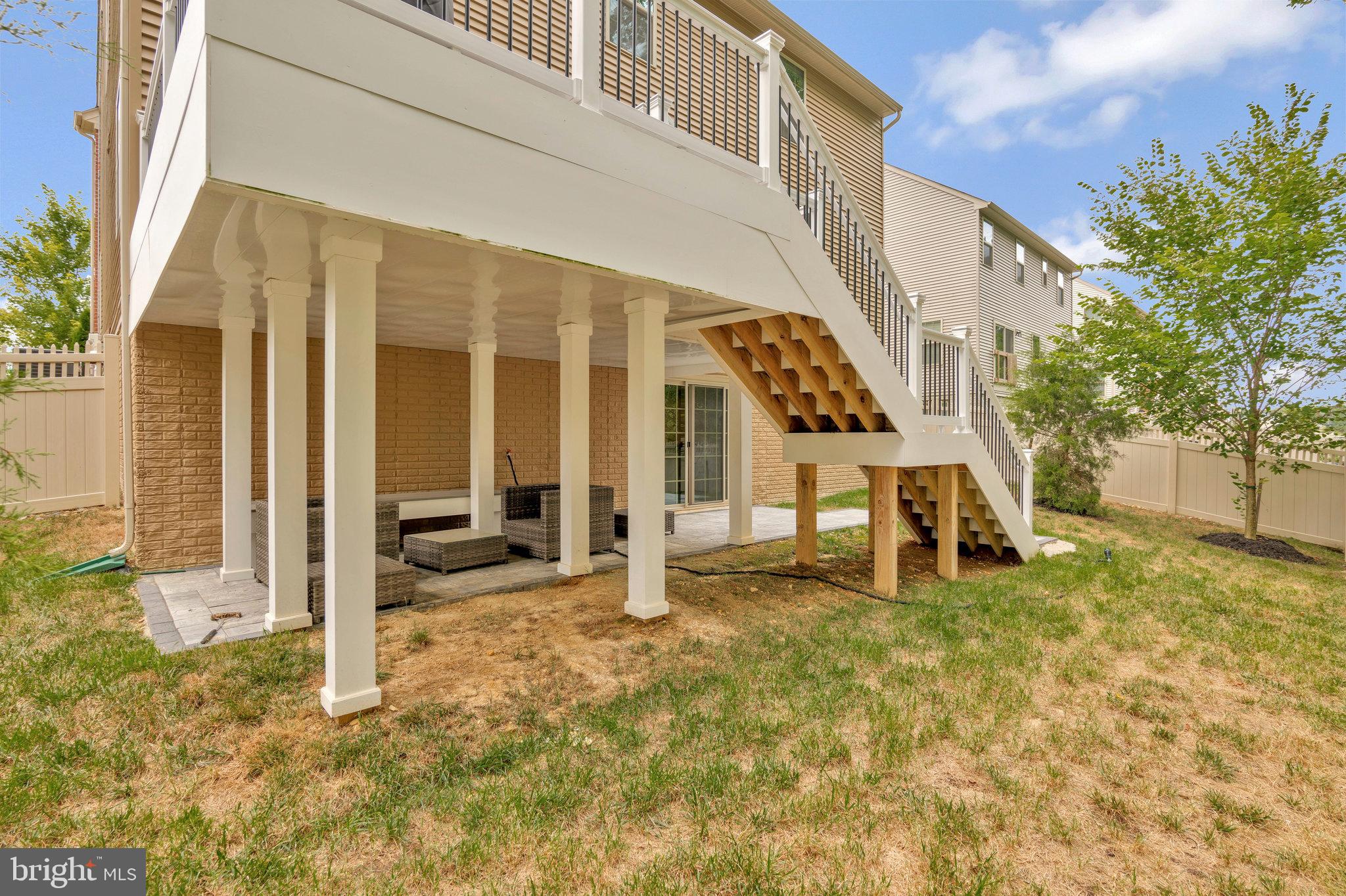 TIMOTHY BRANCH SINGLES - Residential