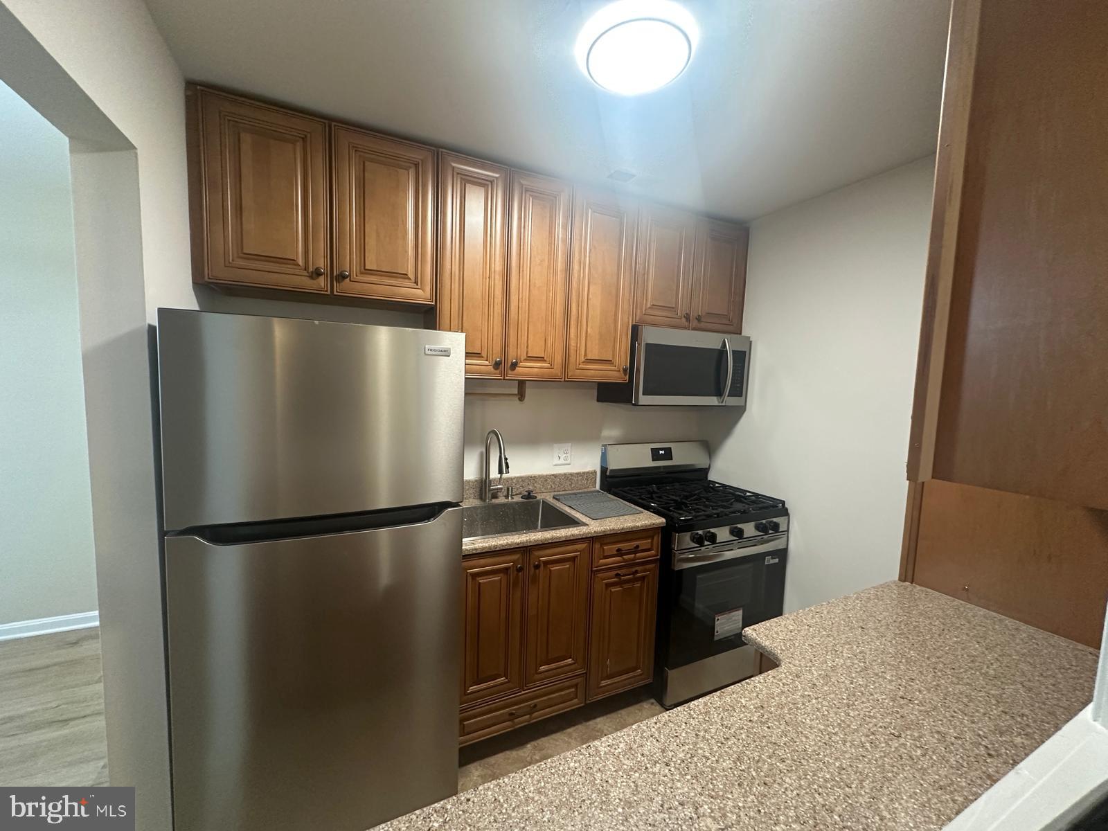 OCCOQUAN RIDGE CONDO - Residential