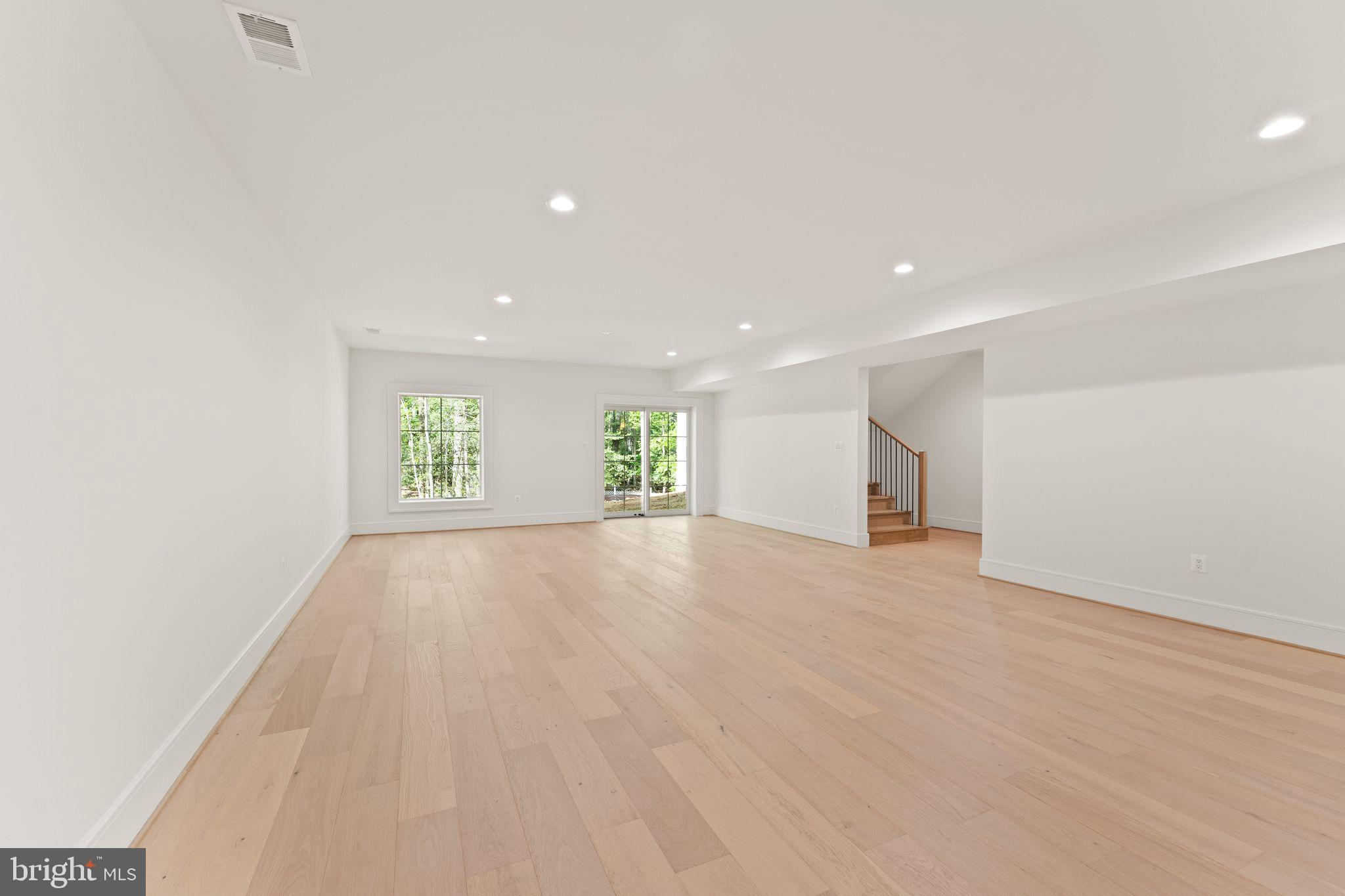 BEACH MILL ESTATES - Residential