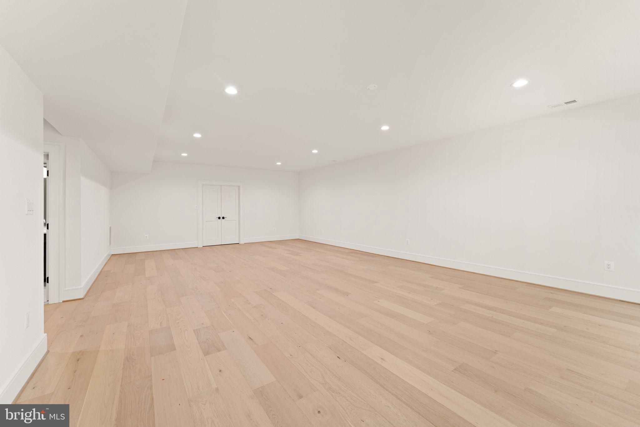 BEACH MILL ESTATES - Residential