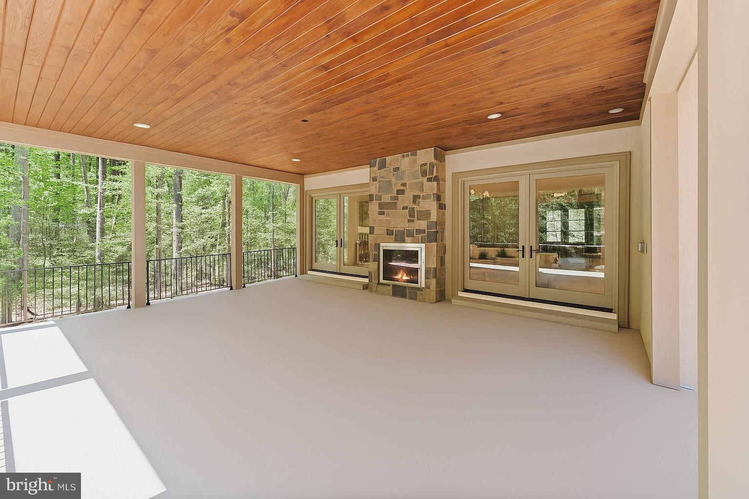 BEACH MILL ESTATES - Residential