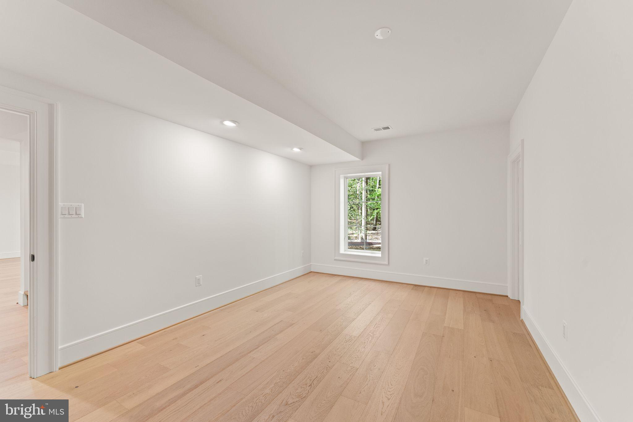 BEACH MILL ESTATES - Residential