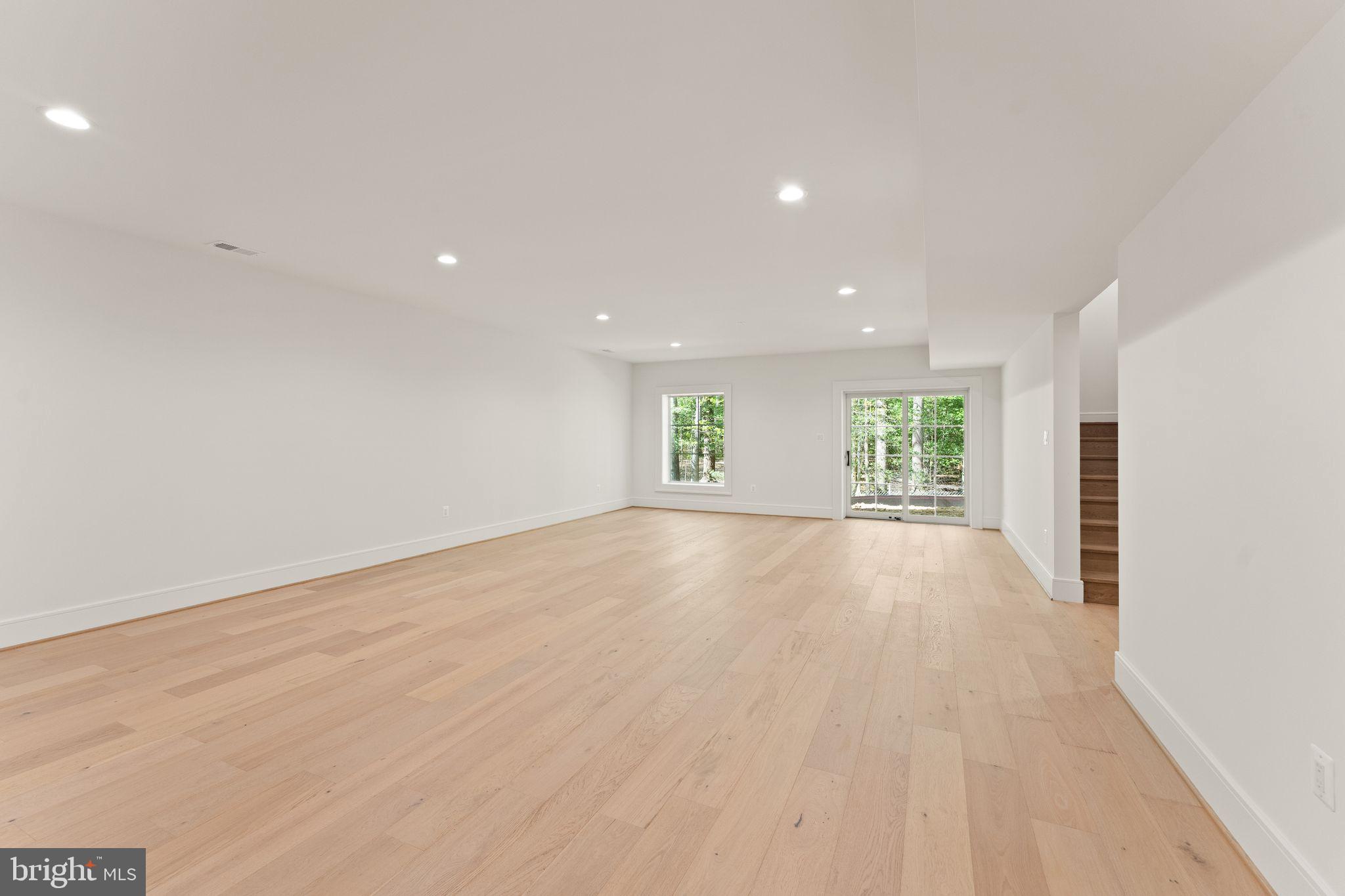 BEACH MILL ESTATES - Residential