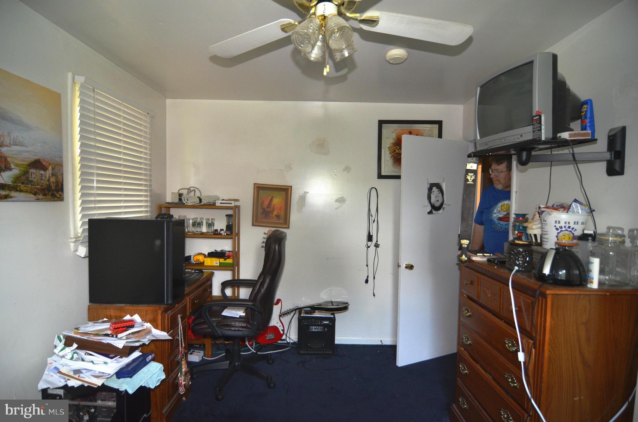 NORTH INDIAN HEAD ESTATES - Residential Lease