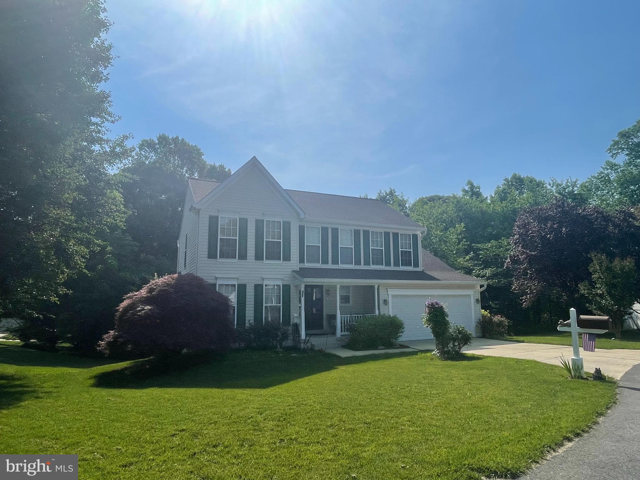 2425 WOODLAND COURT
