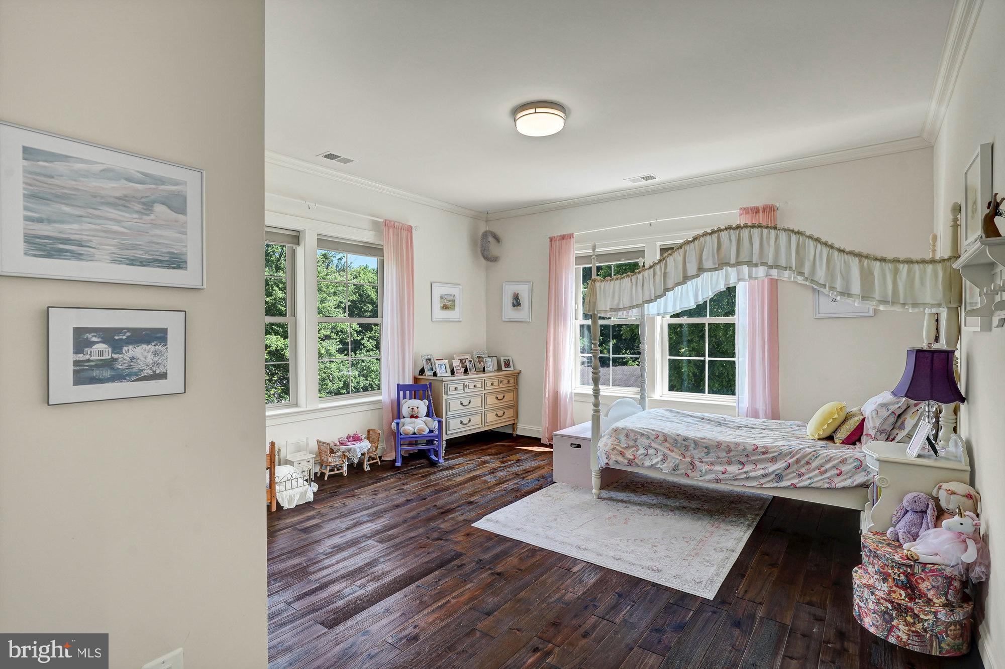 EUDORA - Residential