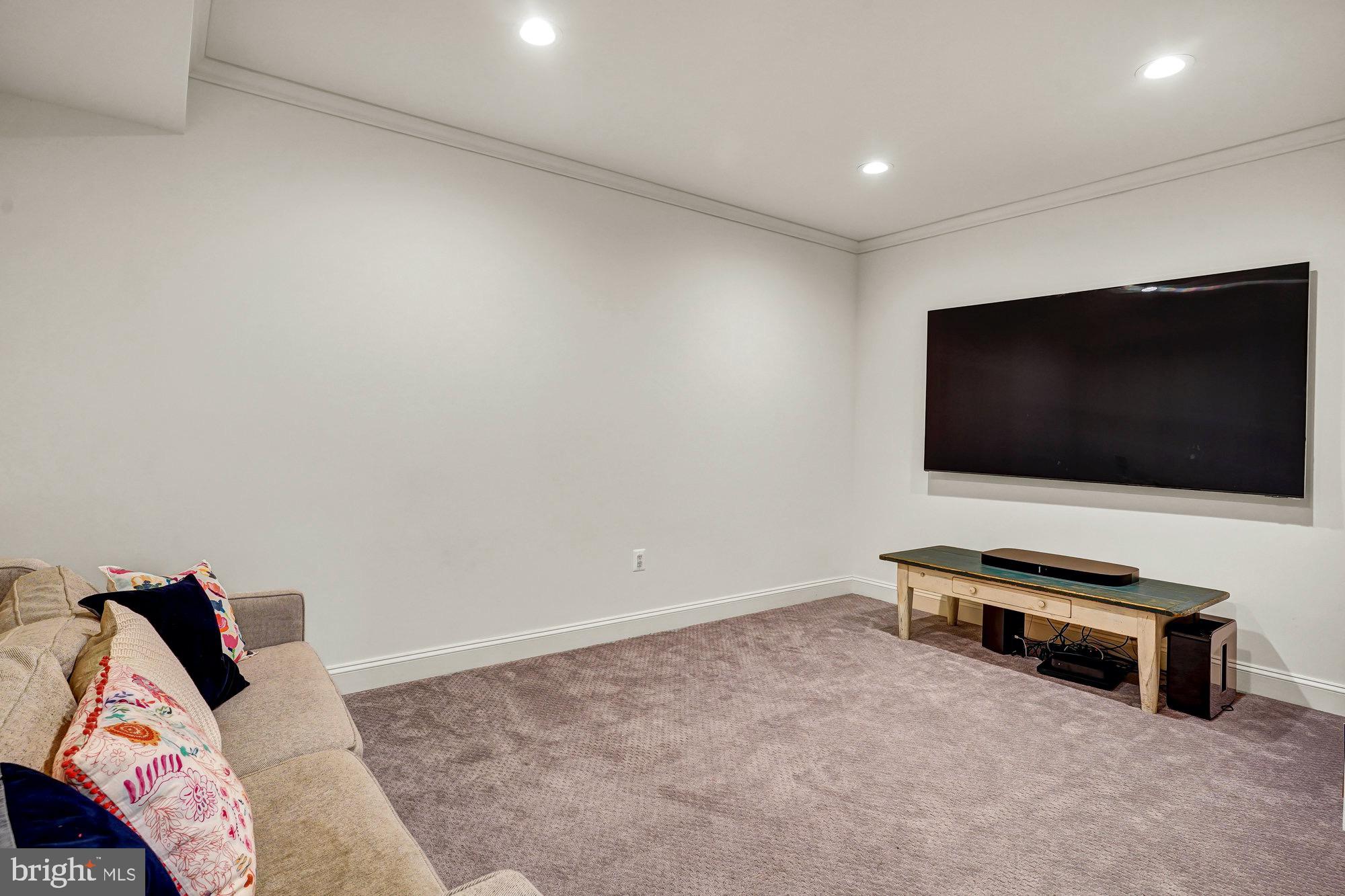 EUDORA - Residential