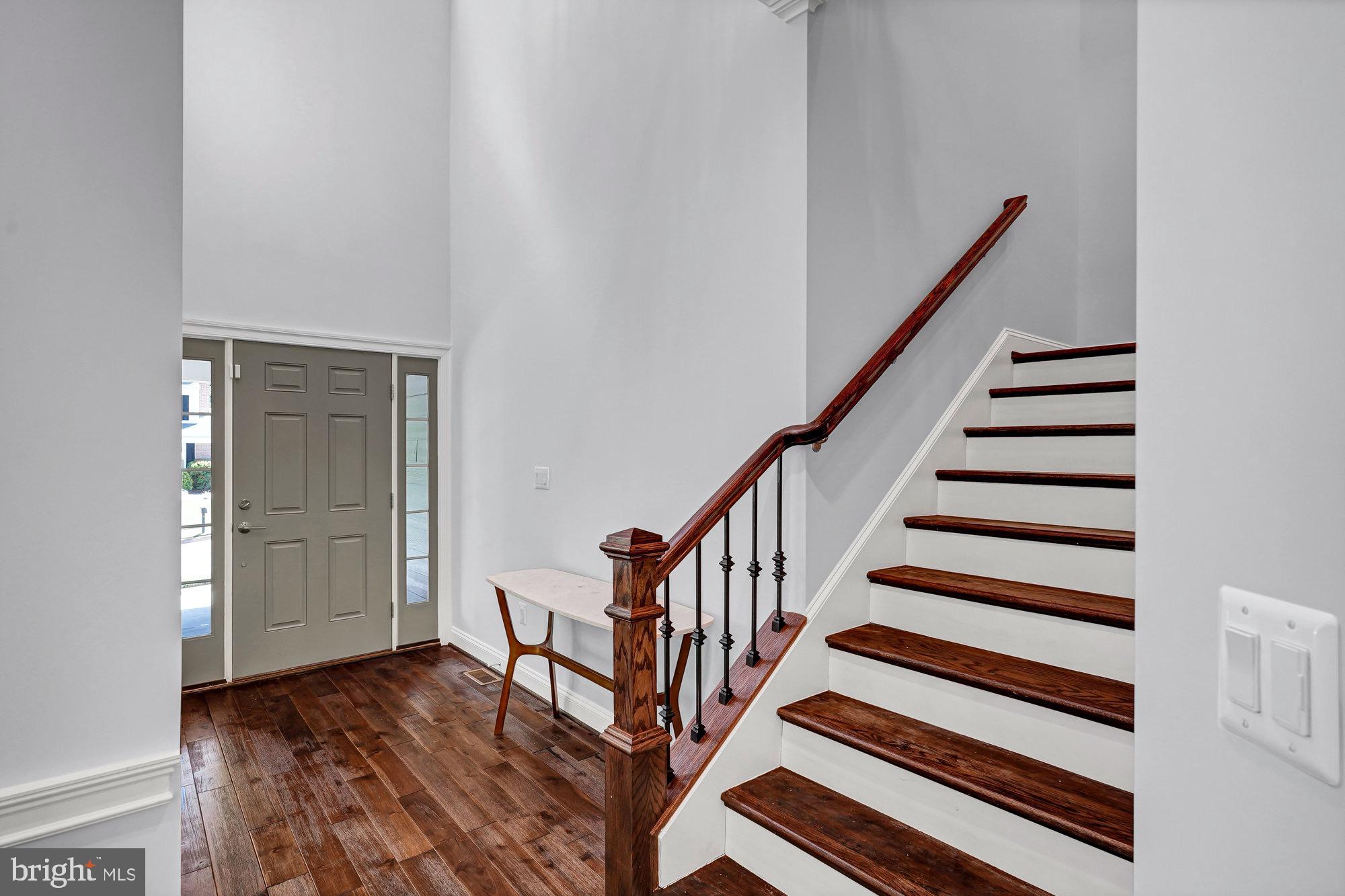 EUDORA - Residential