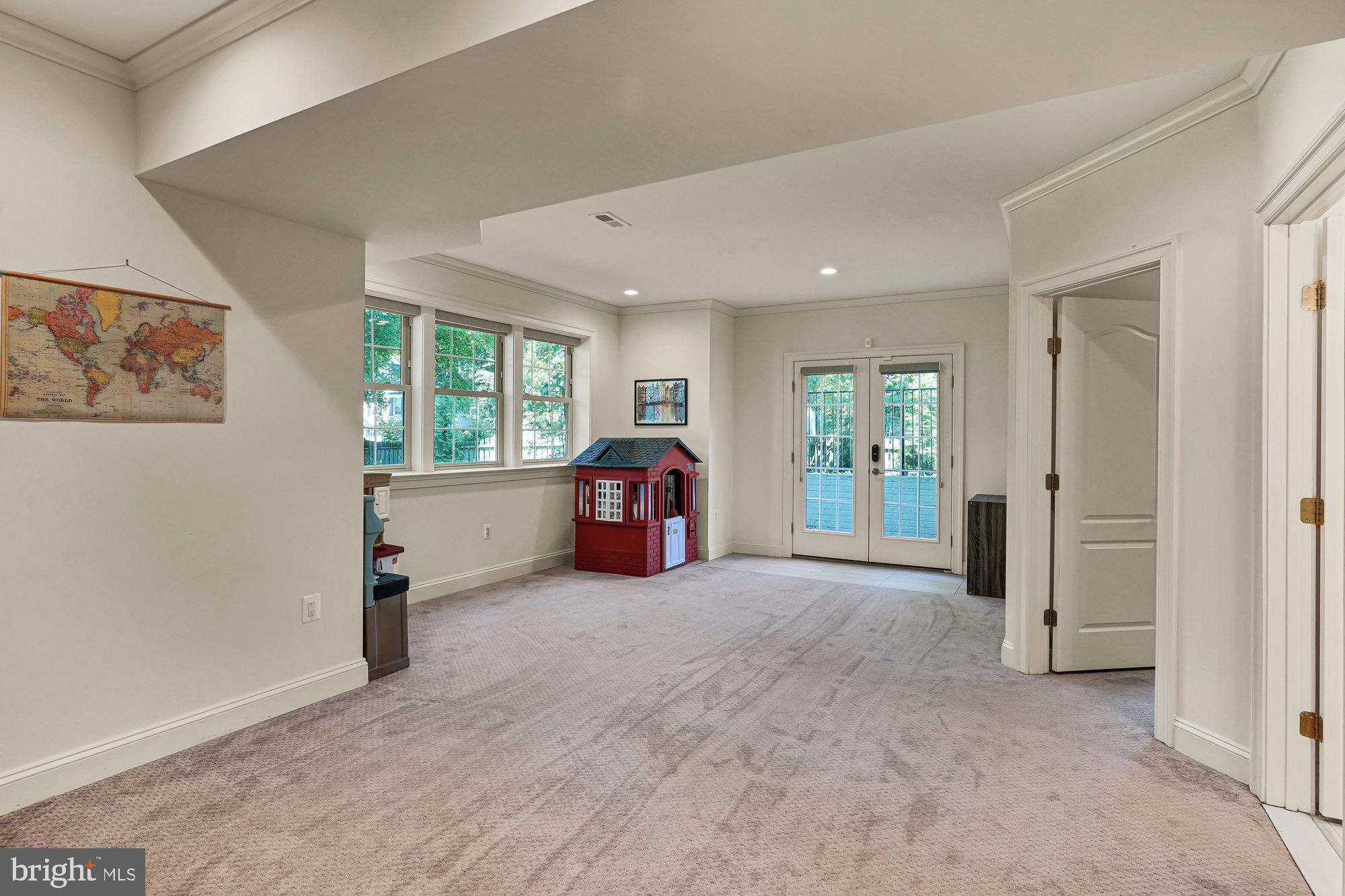 EUDORA - Residential