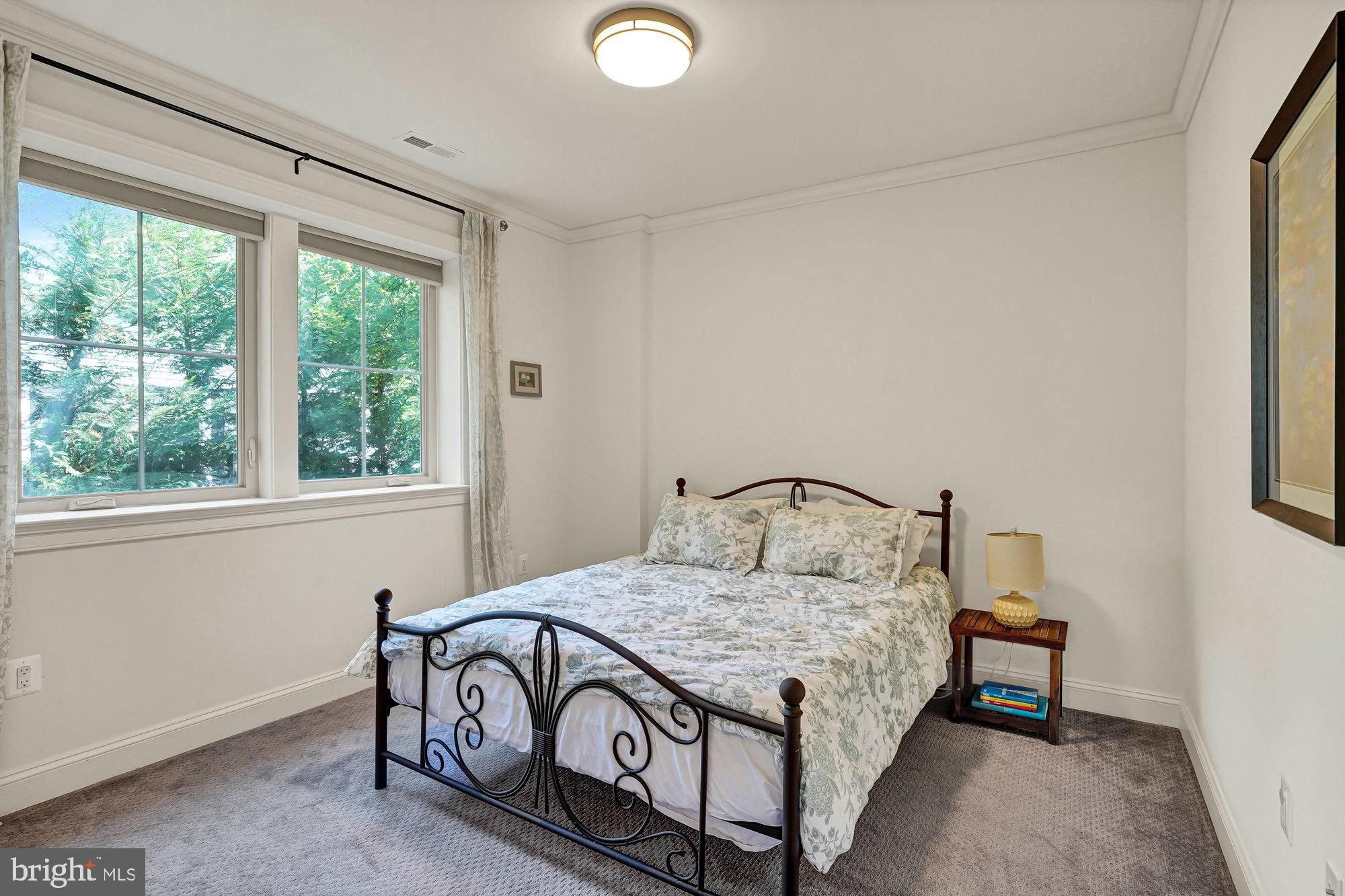 EUDORA - Residential