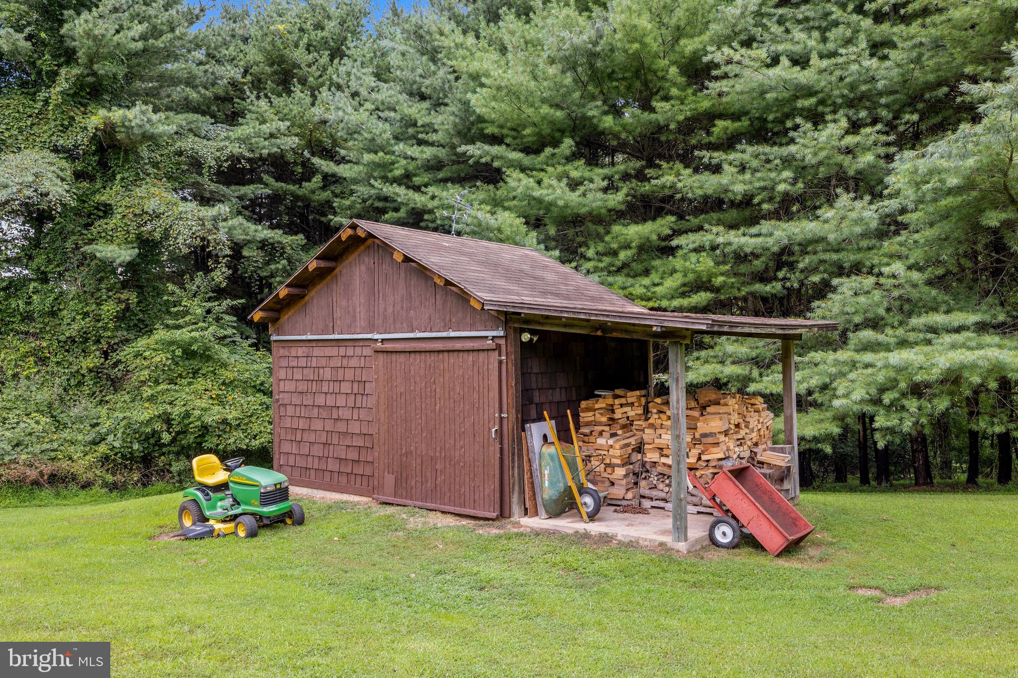 BUNKER HILL ESTATES - Residential