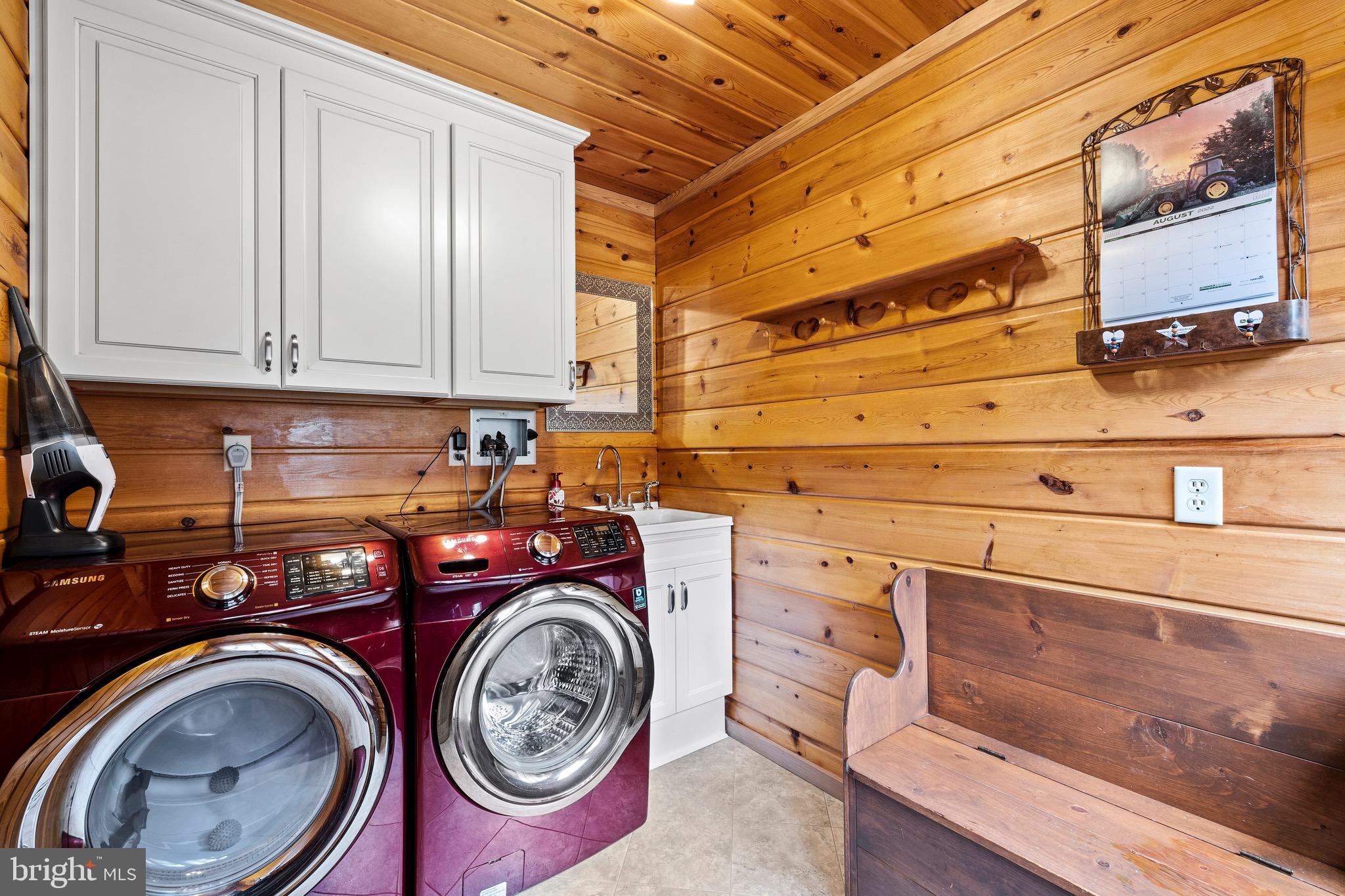 BUNKER HILL ESTATES - Residential