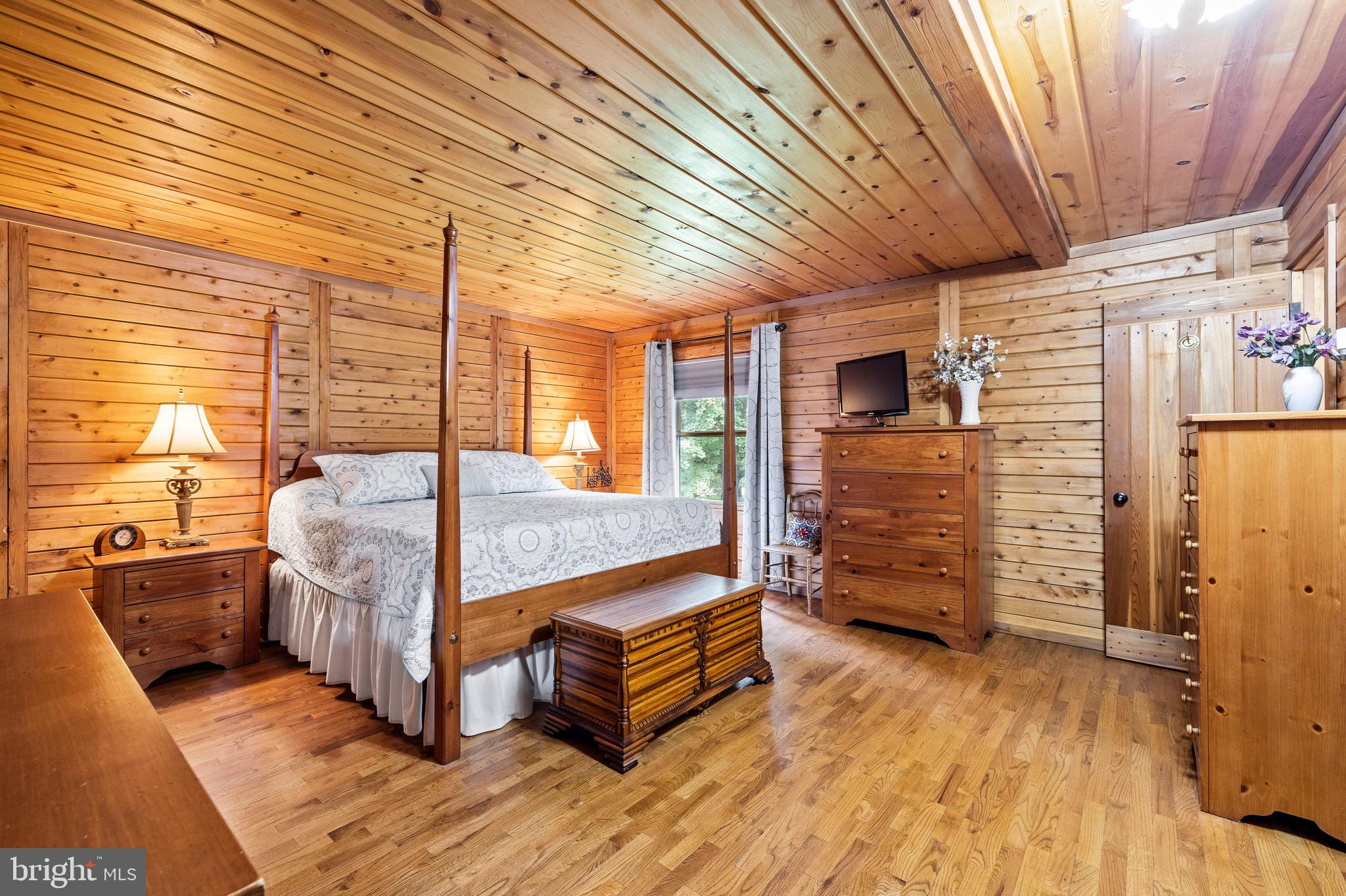 BUNKER HILL ESTATES - Residential