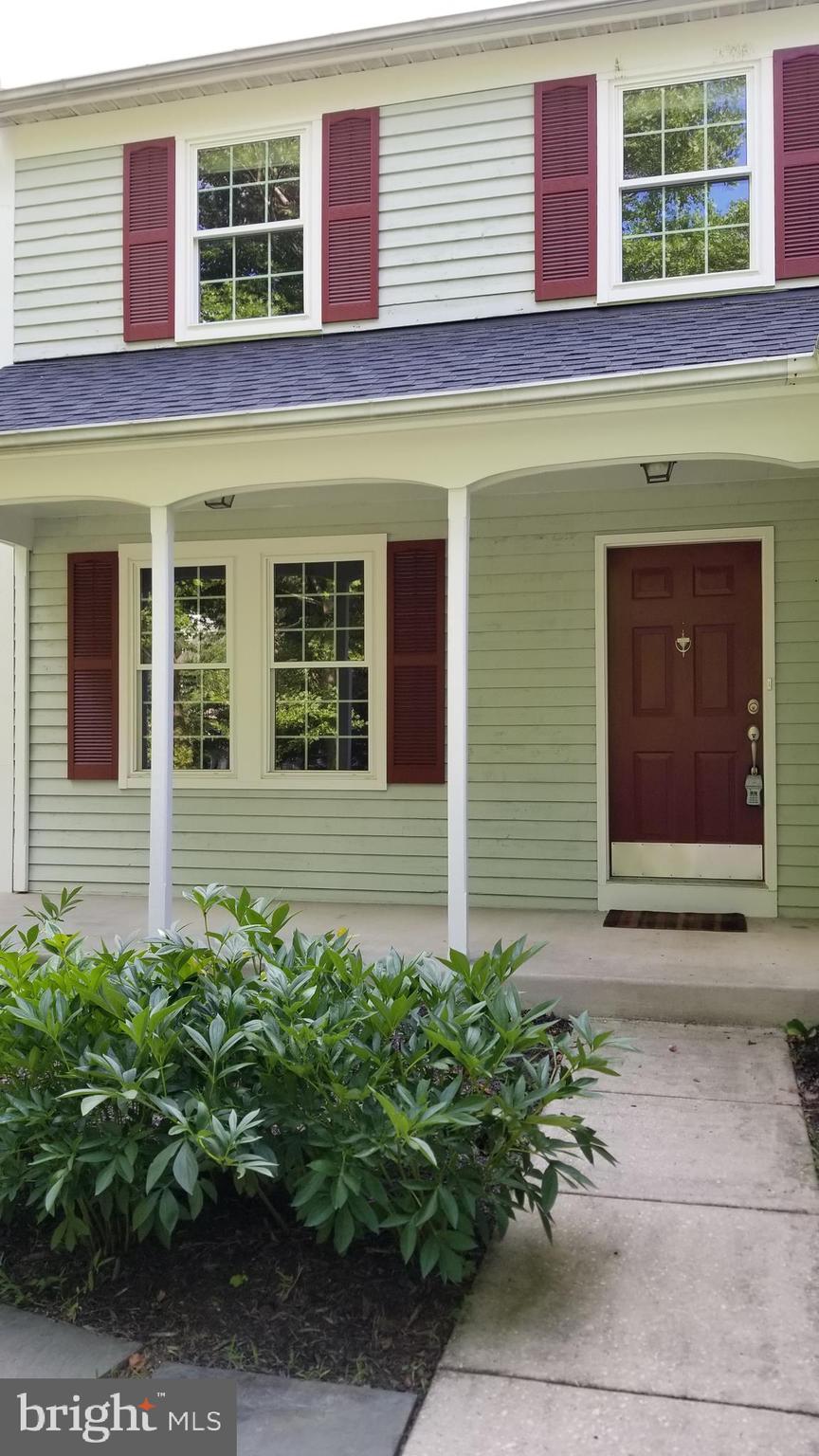 LONG REACH - Residential Lease