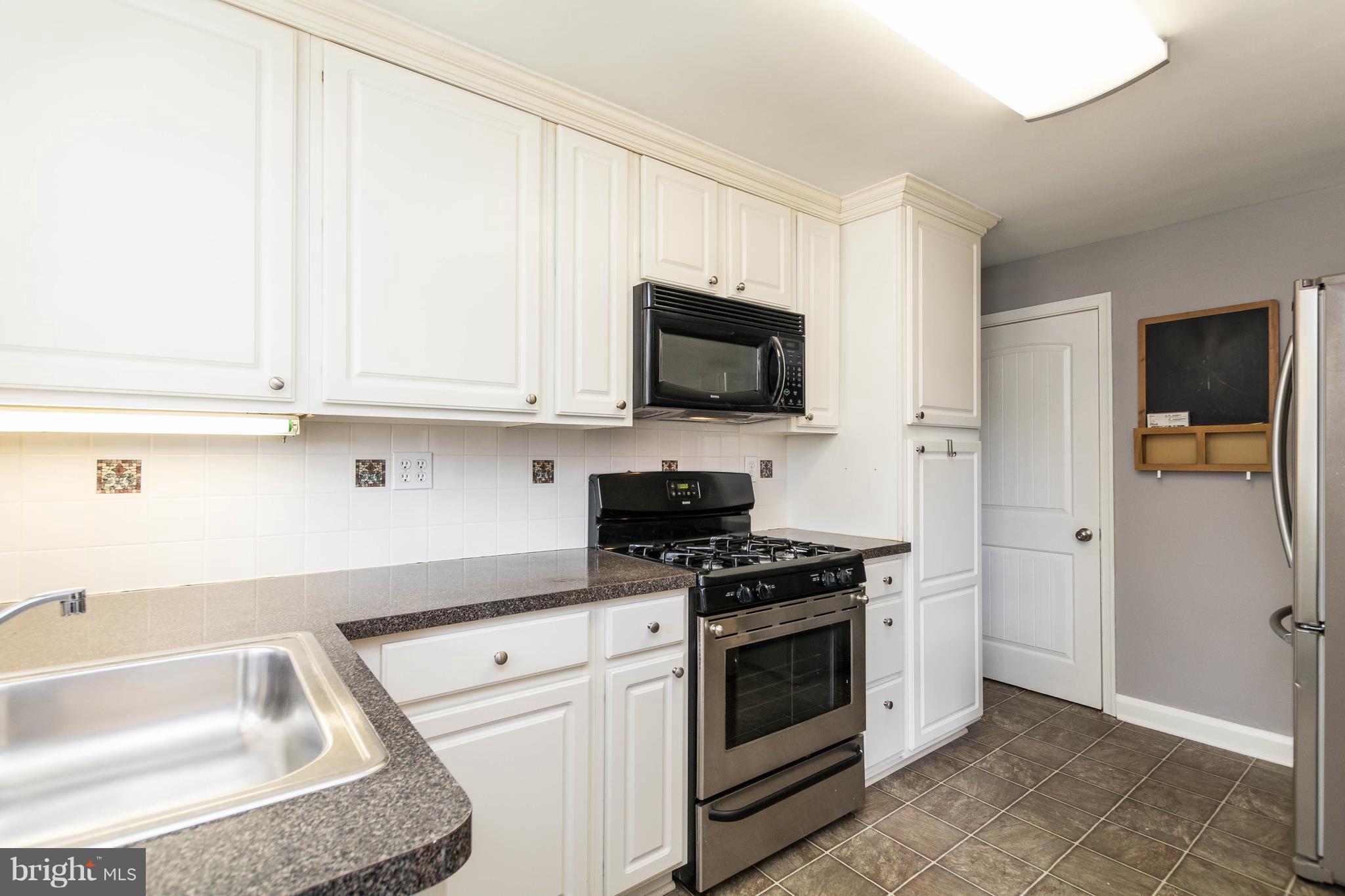 LOCH RAVEN MANOR - Residential