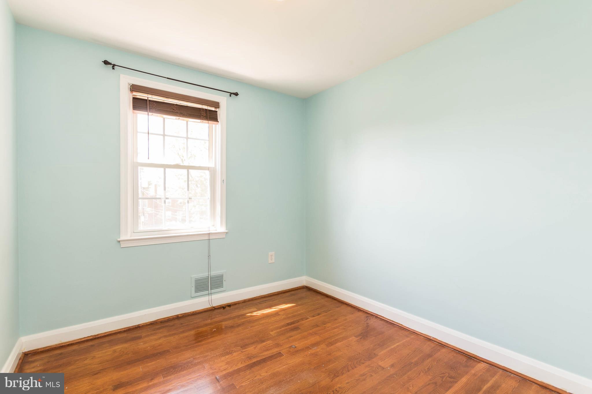 LOCH RAVEN MANOR - Residential