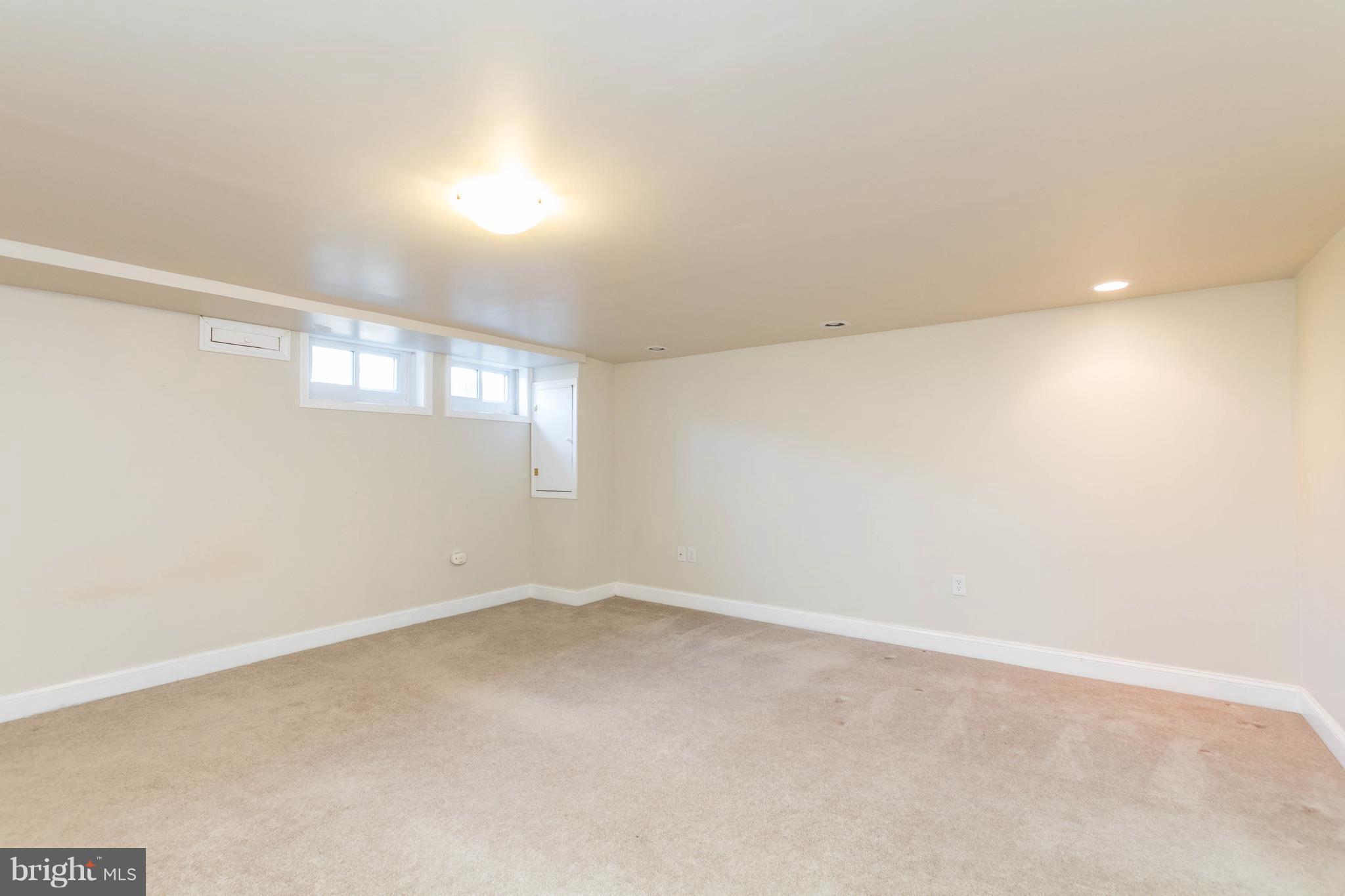 LOCH RAVEN MANOR - Residential