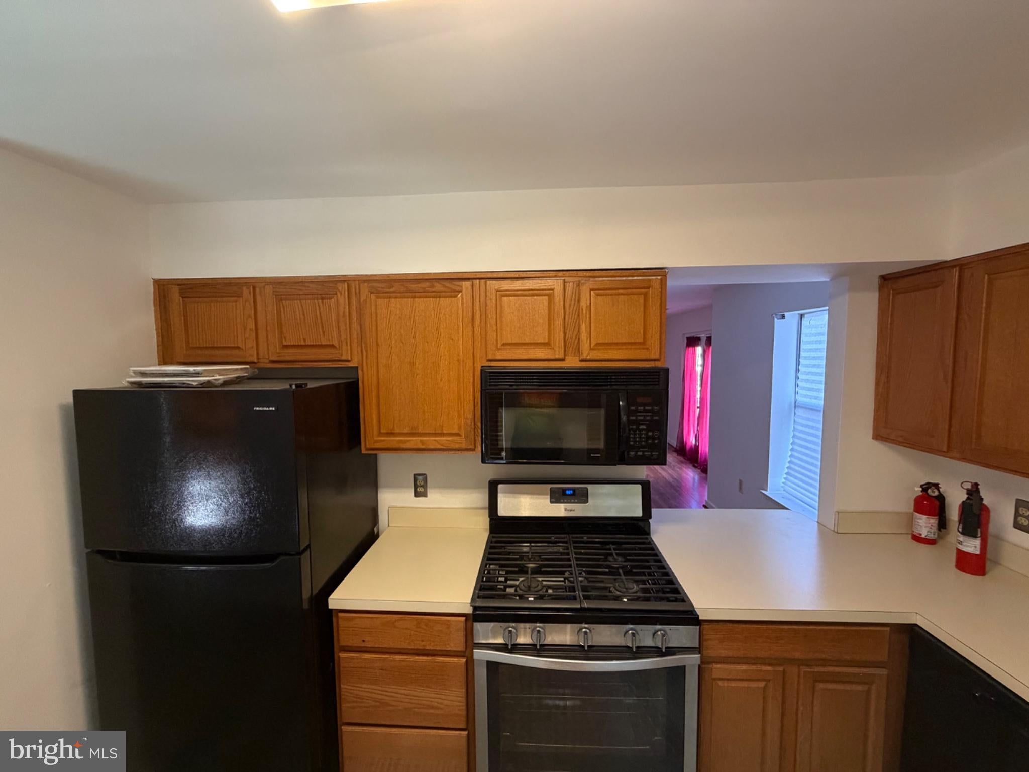 3708 FRANKLIN D ROOSEVELT NE B