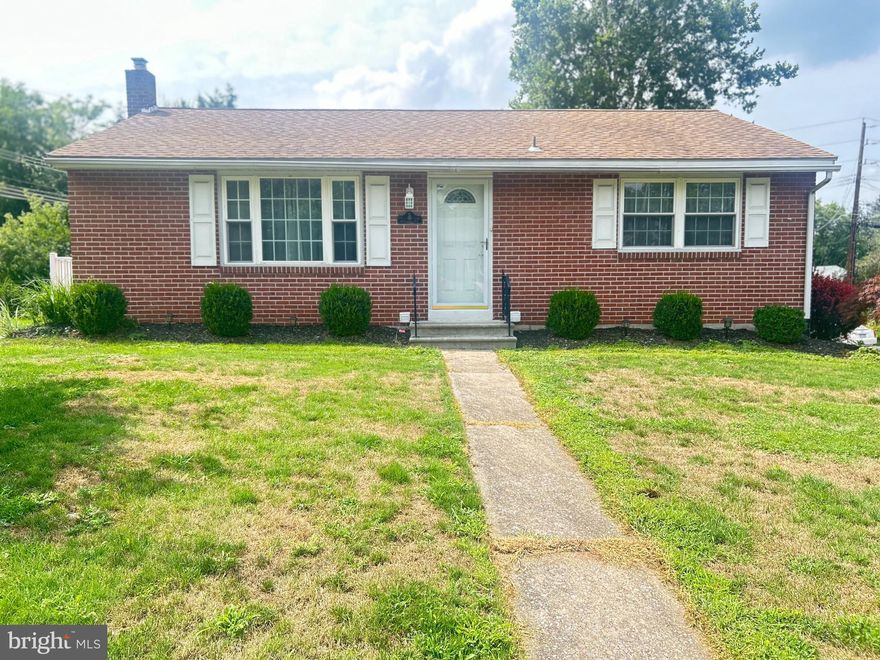 *** Open House has been changed to 2/22/25 due to weather *** Charming Ranch Home for Rent in Exeter Area!!! Welcome to your new home at 18 Lincoln Dr, located in the heart of the desirable Exeter area in Reading, PA. This amazing ranch-style home offers the perfect blend of comfort and convenience, featuring three bedrooms and two full bathrooms. The finished basement provides additional living space perfect for a family room, home office, or entertainment area. Equipped with a convenient laundry area to make chores a breeze. This home is situated in a prime location near Walmart, Home Depot, and an array of shops and dining options, ensuring that all your daily needs are just a short drive away. The property offers a lovely outdoor area, perfect for relaxing, entertaining, or enjoying a barbecue with family and friends.