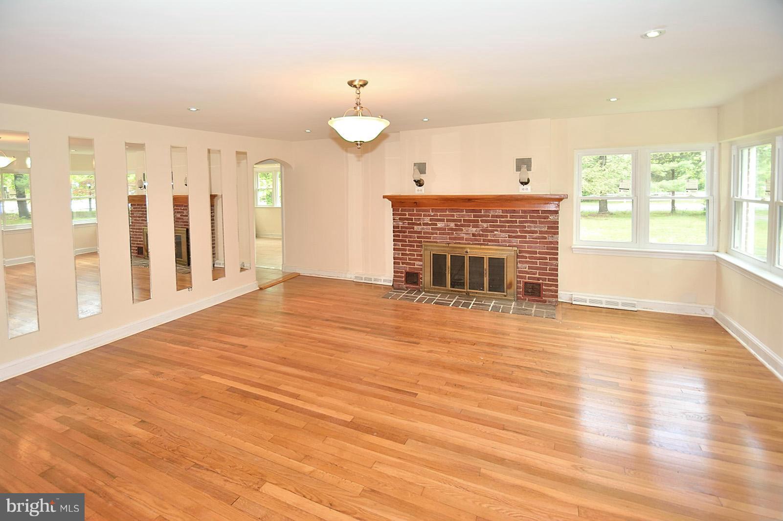 SCHWARTZ ACREAGE - Residential