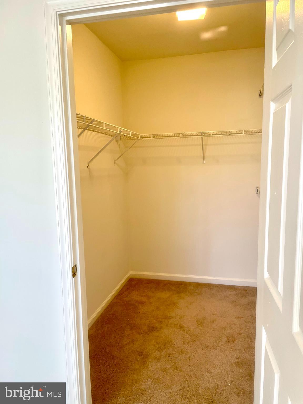 S.GLEN AT UNIVERSITY CTR - Residential Lease