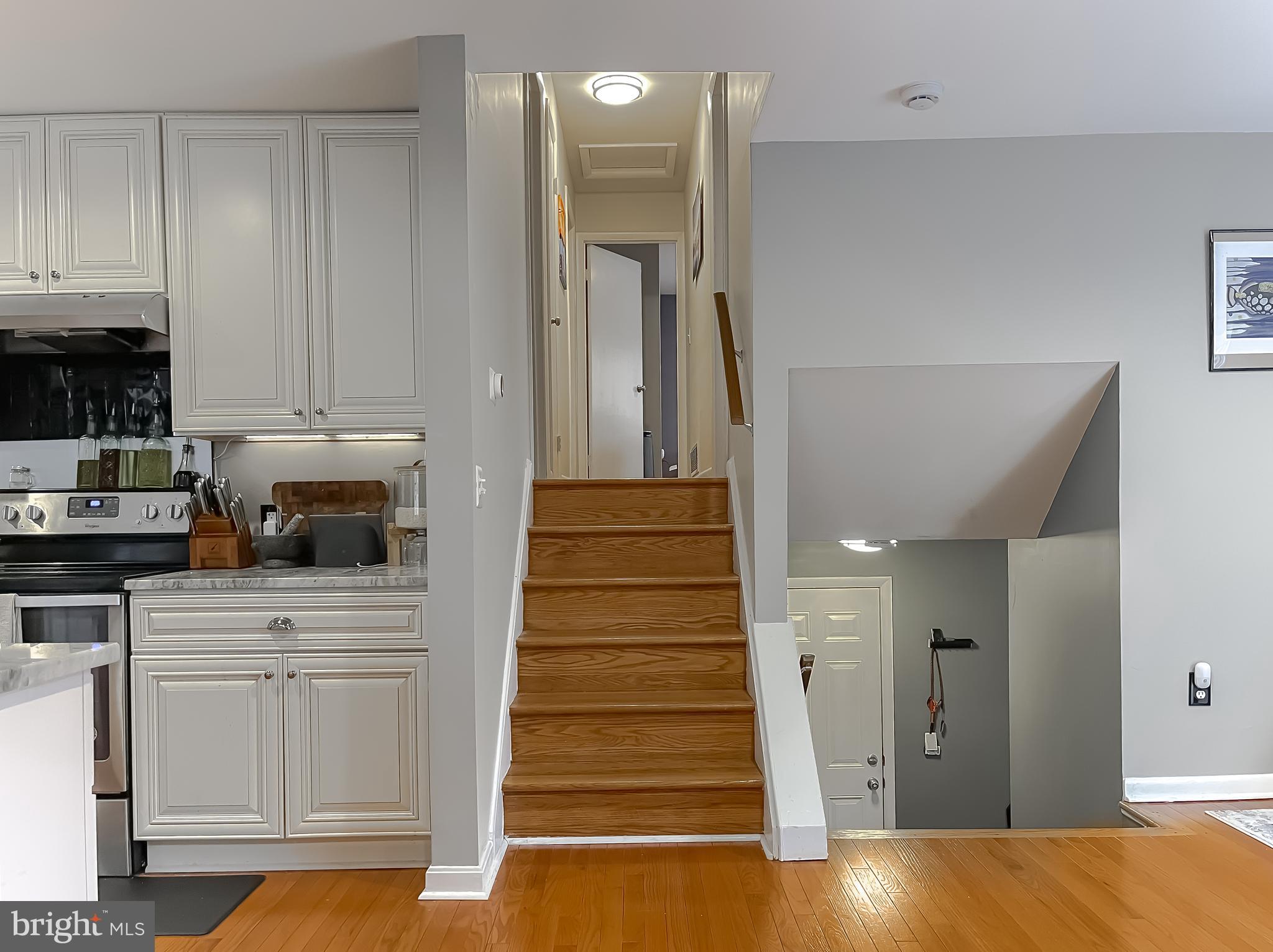 LONG BEACH - Residential