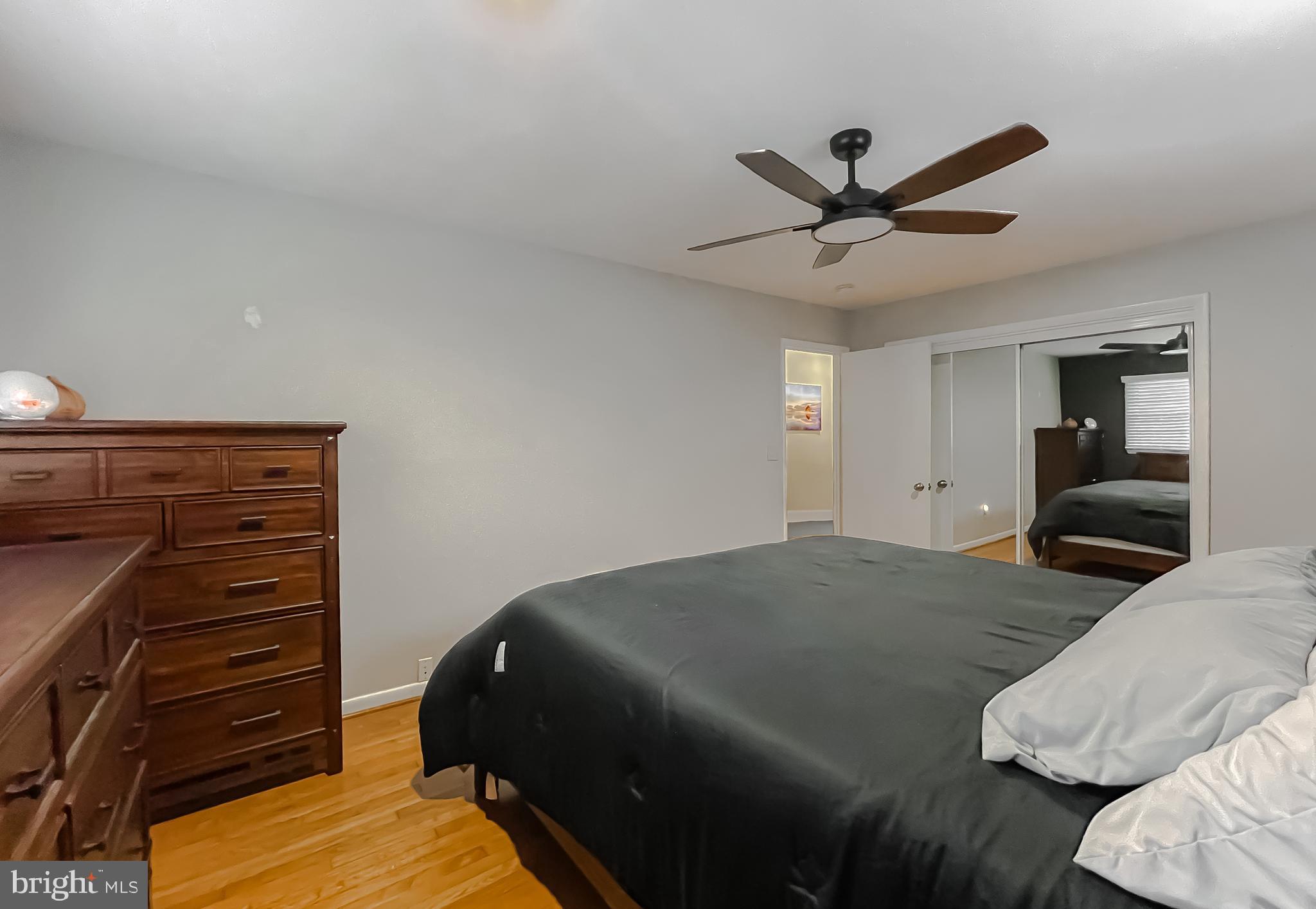 LONG BEACH - Residential