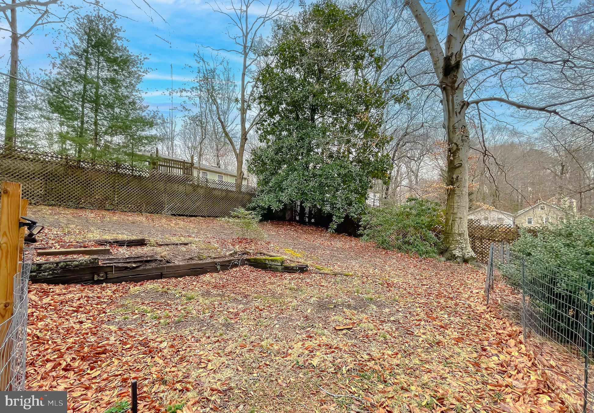 LONG BEACH - Residential