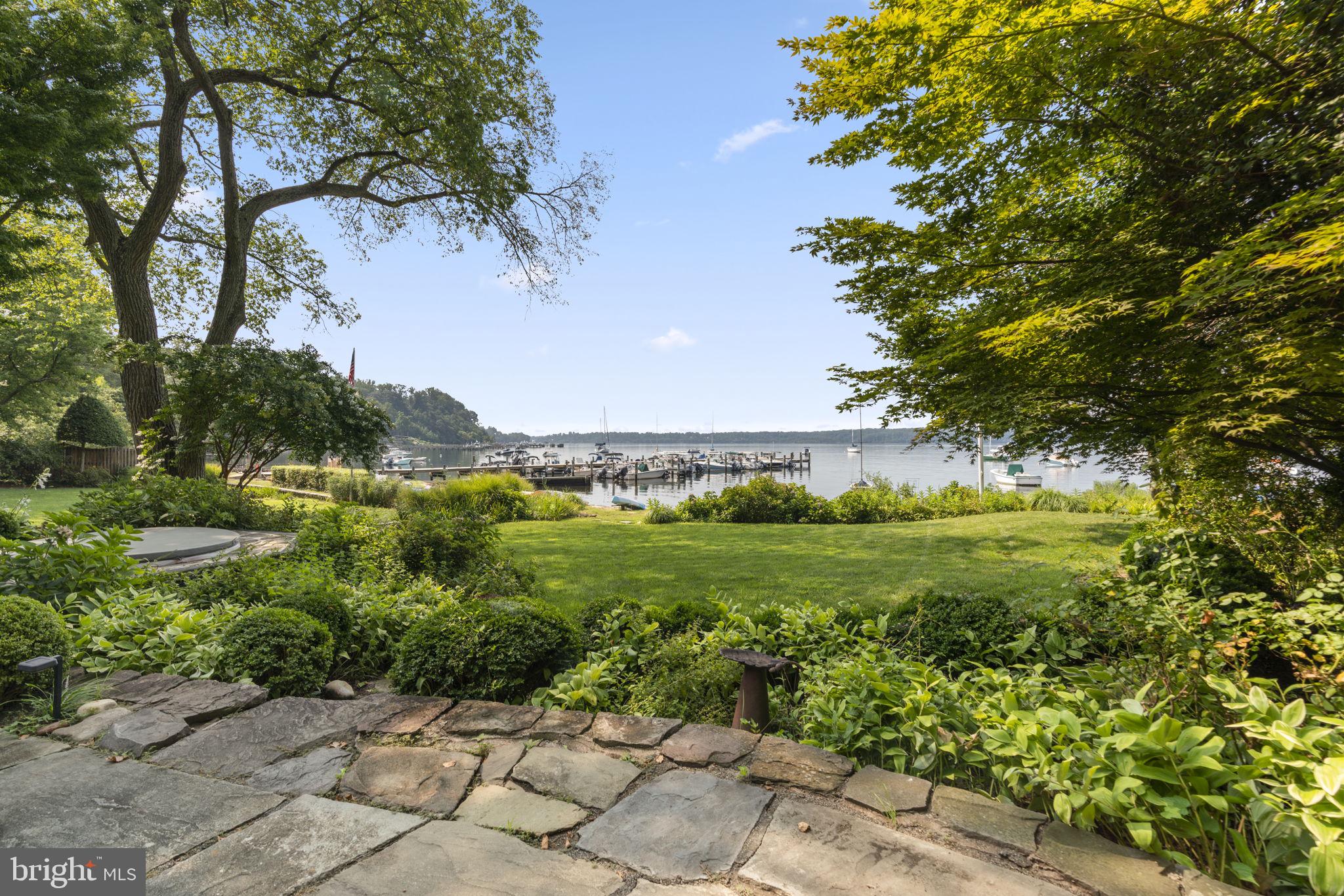 202 SEVERN RIVER ROAD