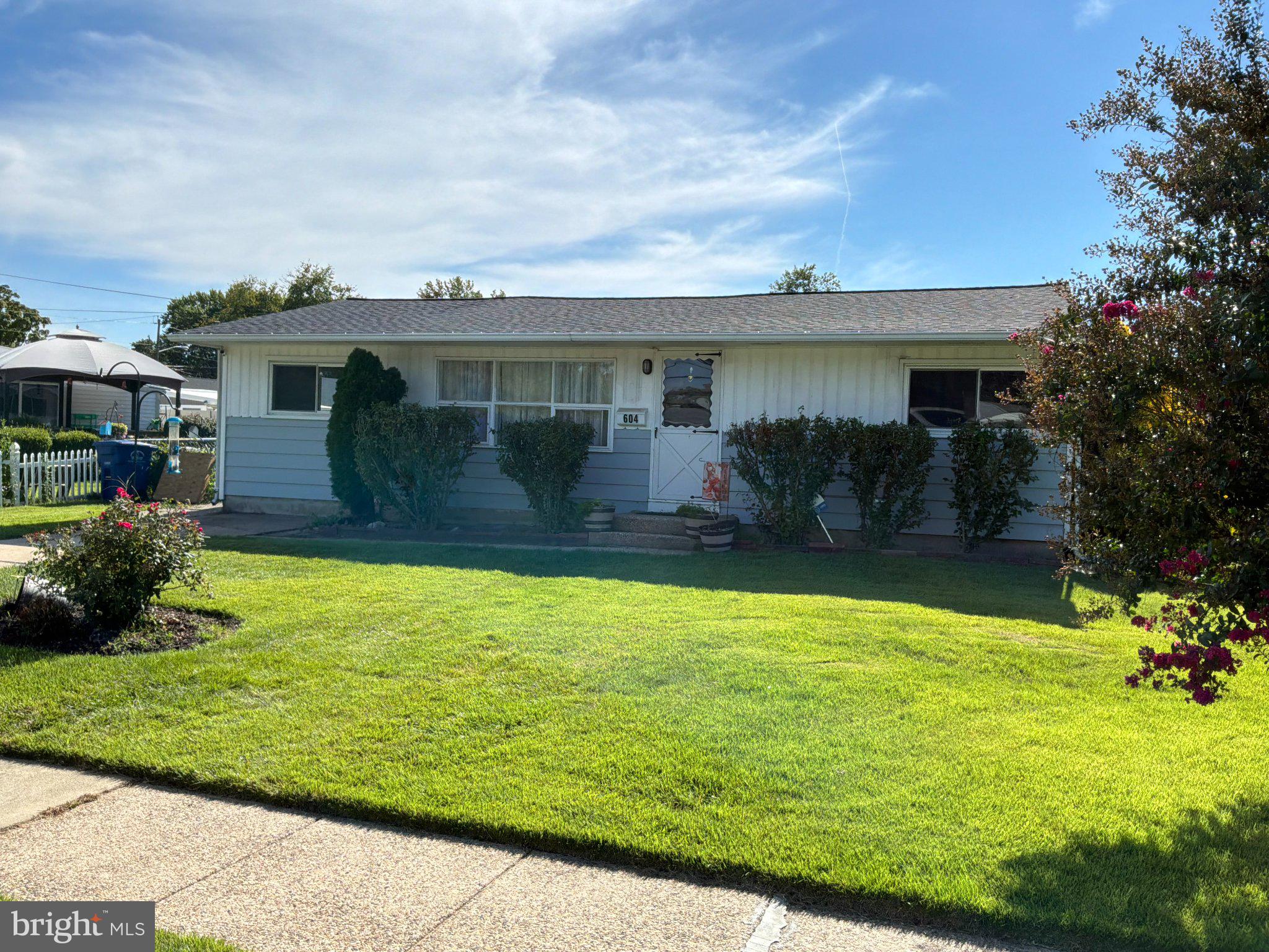 604 N COLES AVENUE