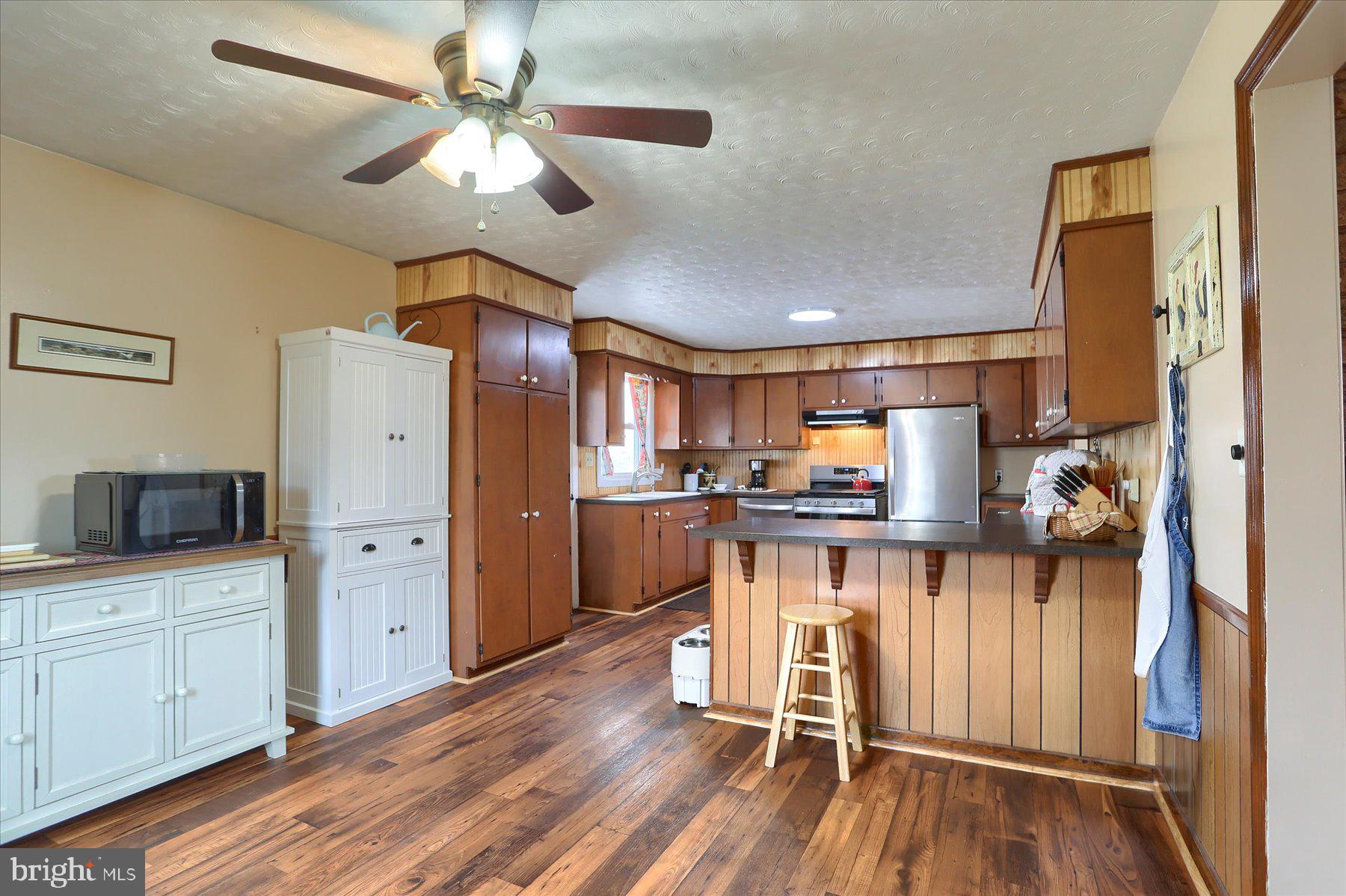 SOUTH MOUNTAIN ESTATES - Residential