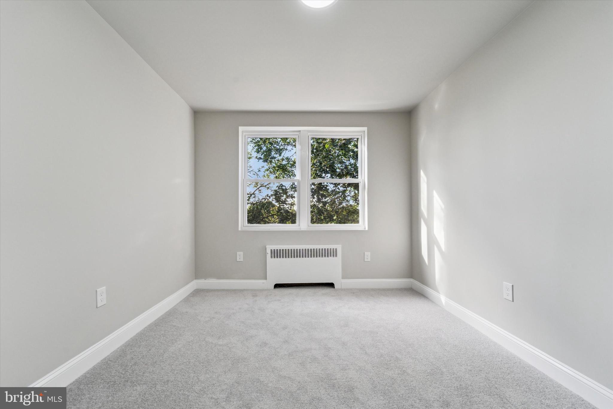 WALNUT HILL - Residential