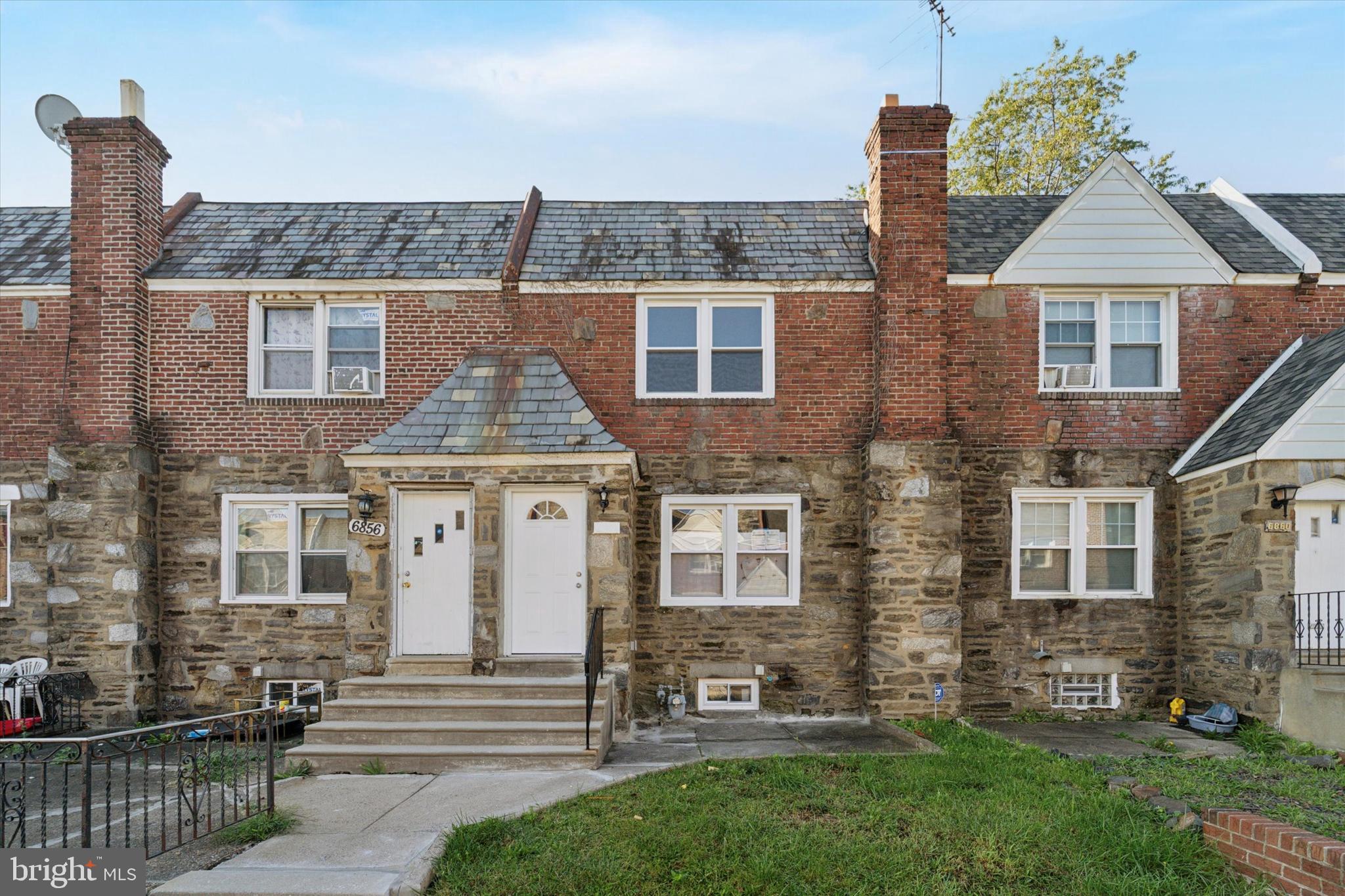 WALNUT HILL - Residential