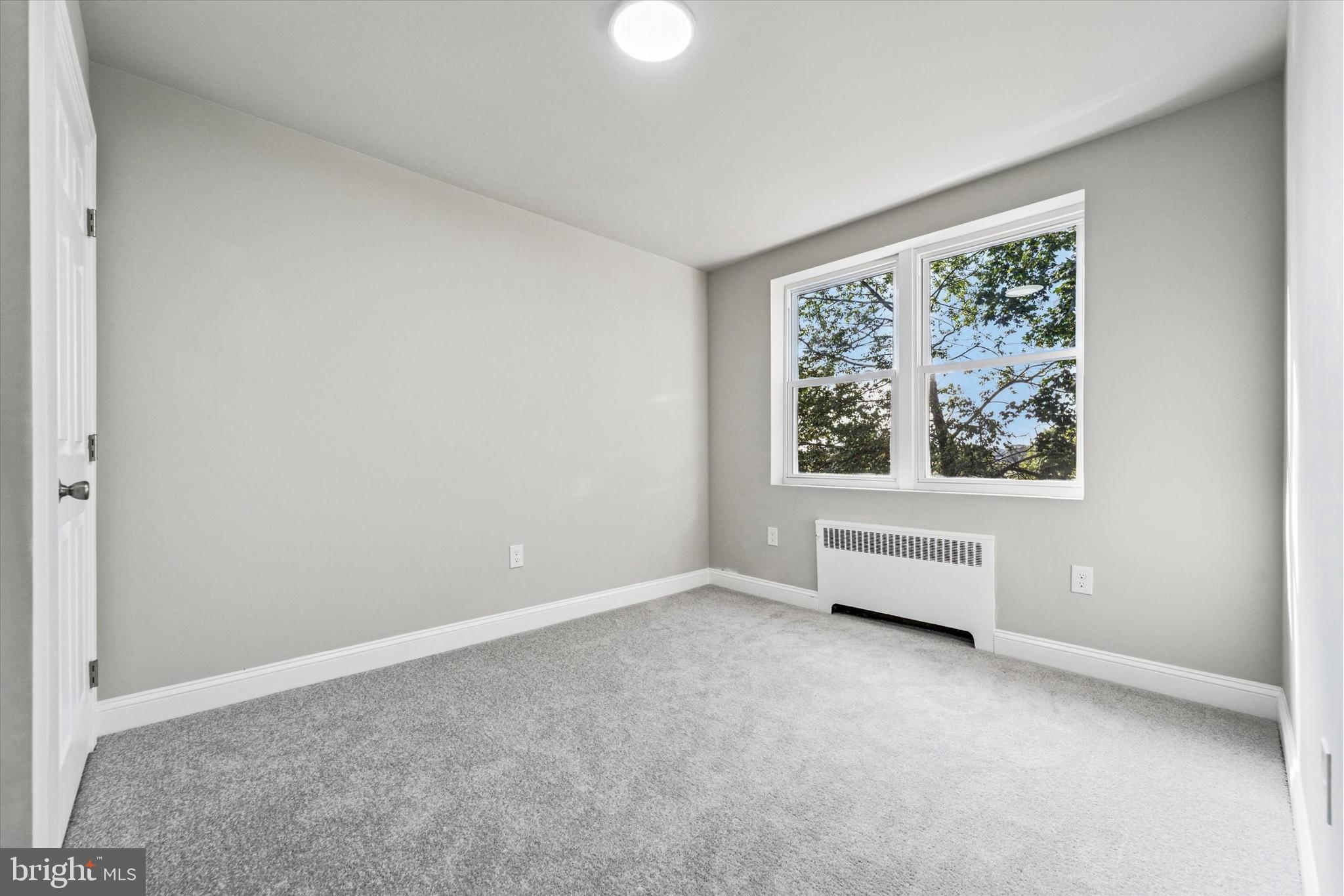 WALNUT HILL - Residential