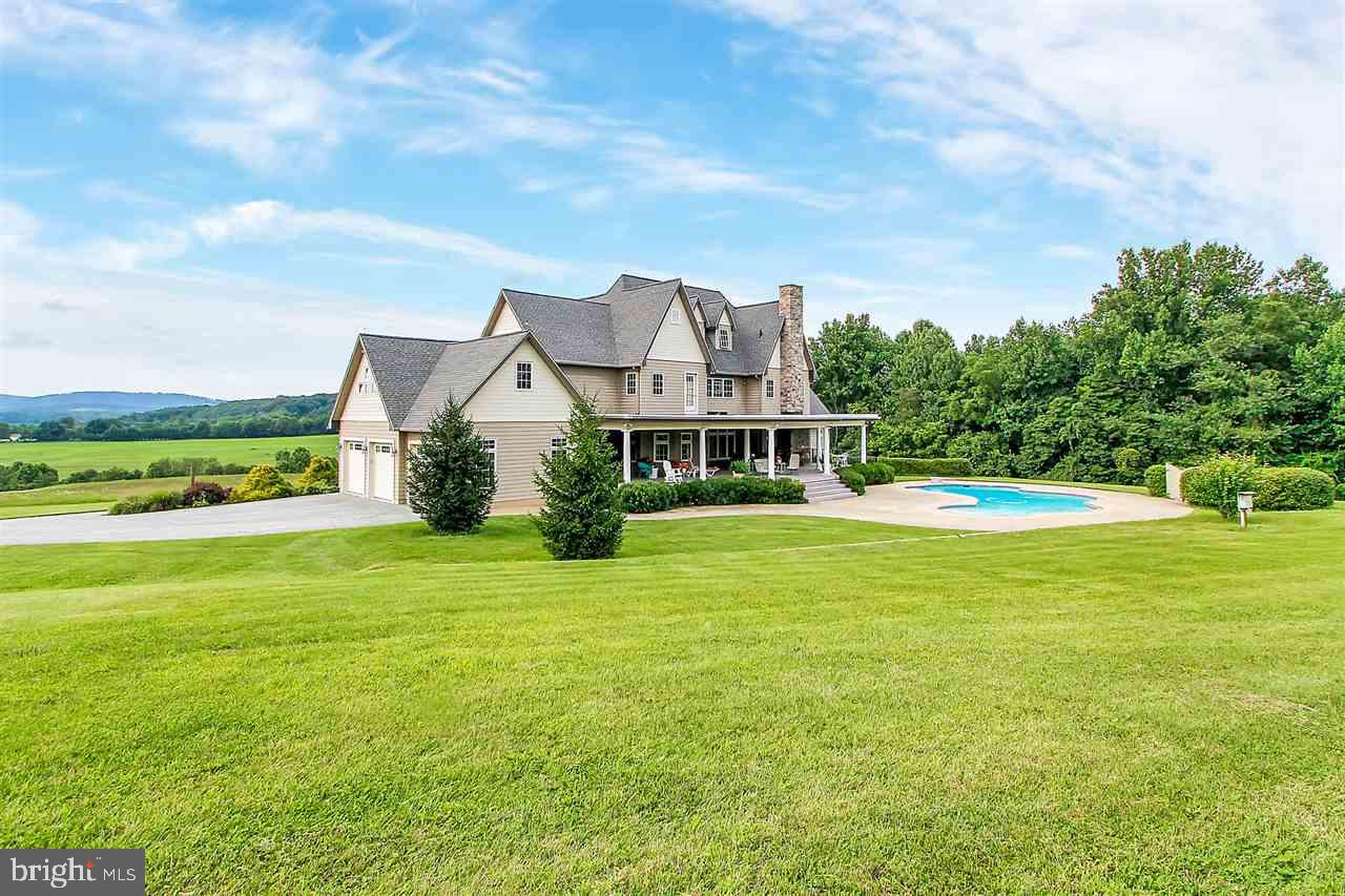 BELLA NOTTE ESTATE - Farm