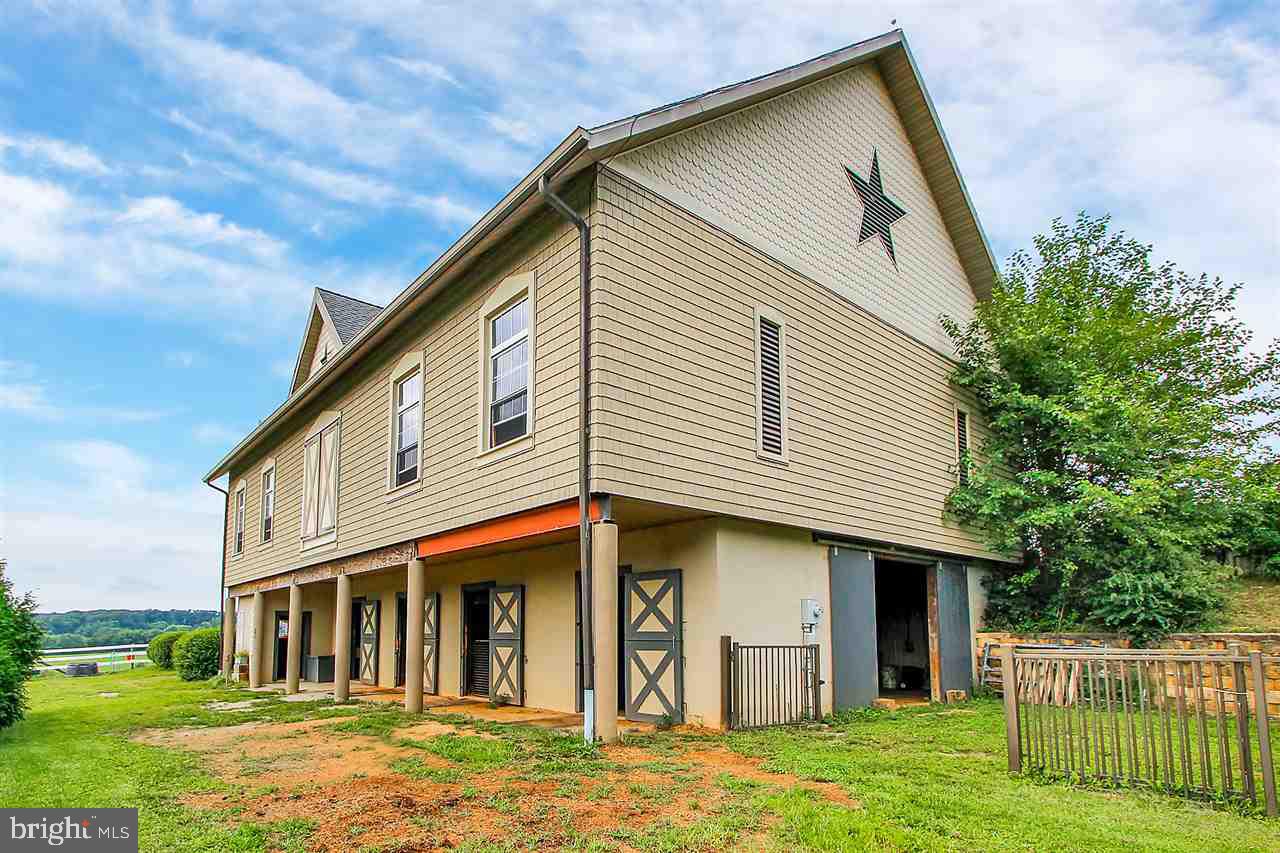 BELLA NOTTE ESTATE - Farm