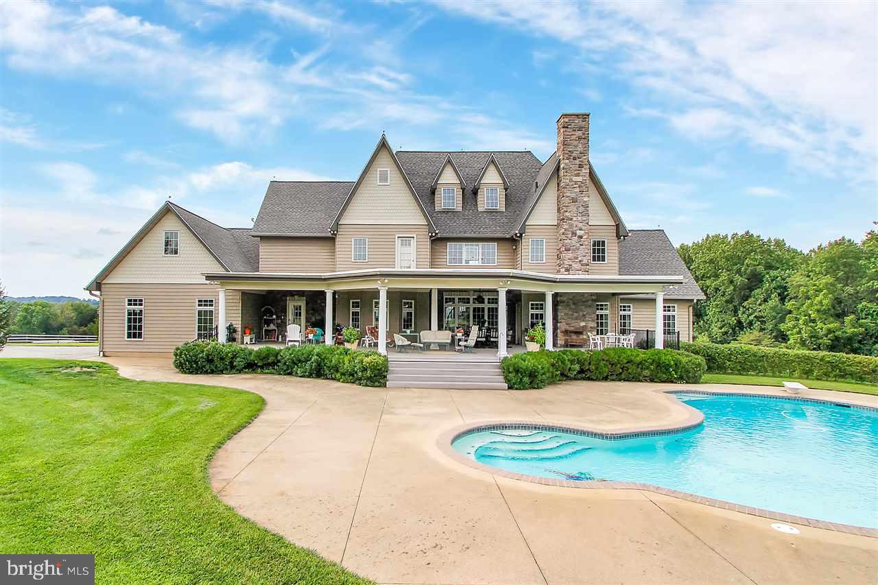 BELLA NOTTE ESTATE - Farm