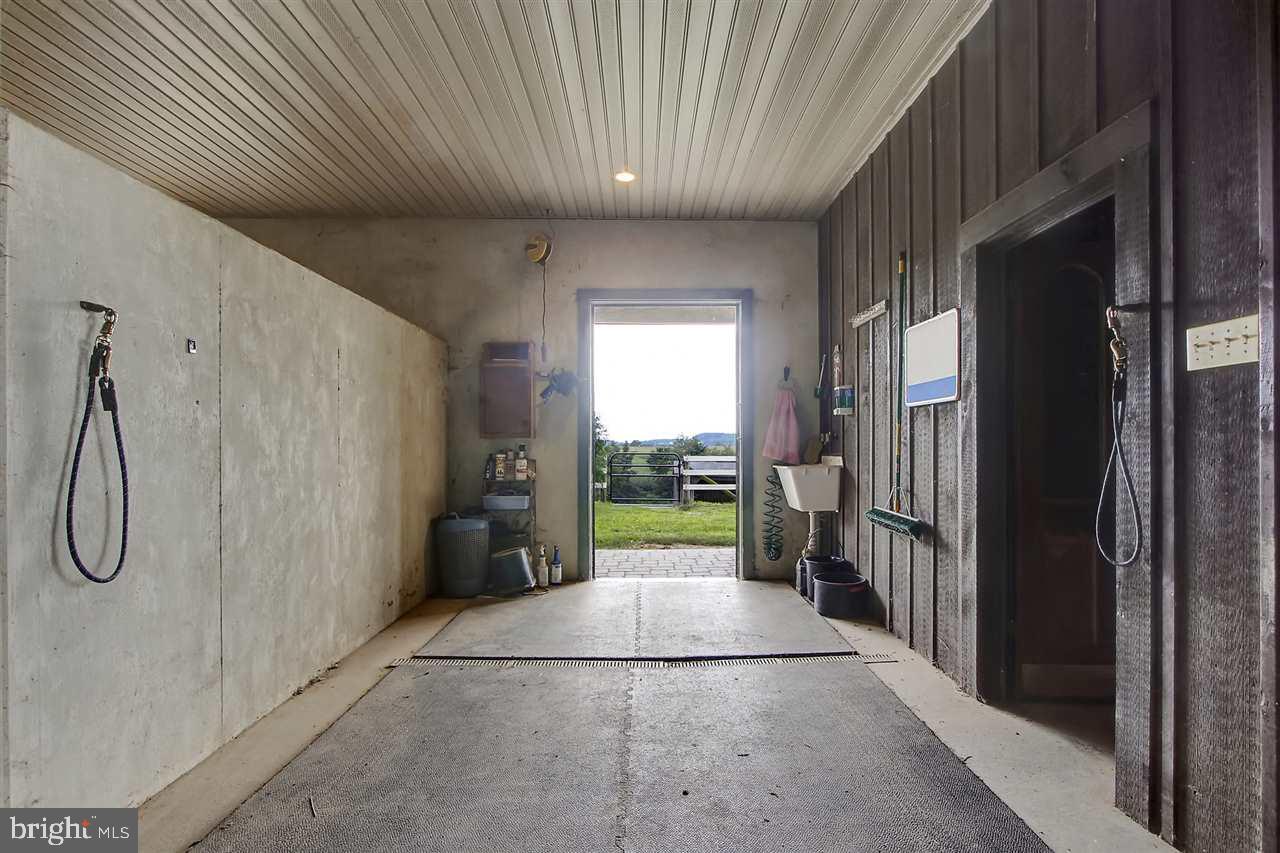 BELLA NOTTE ESTATE - Farm