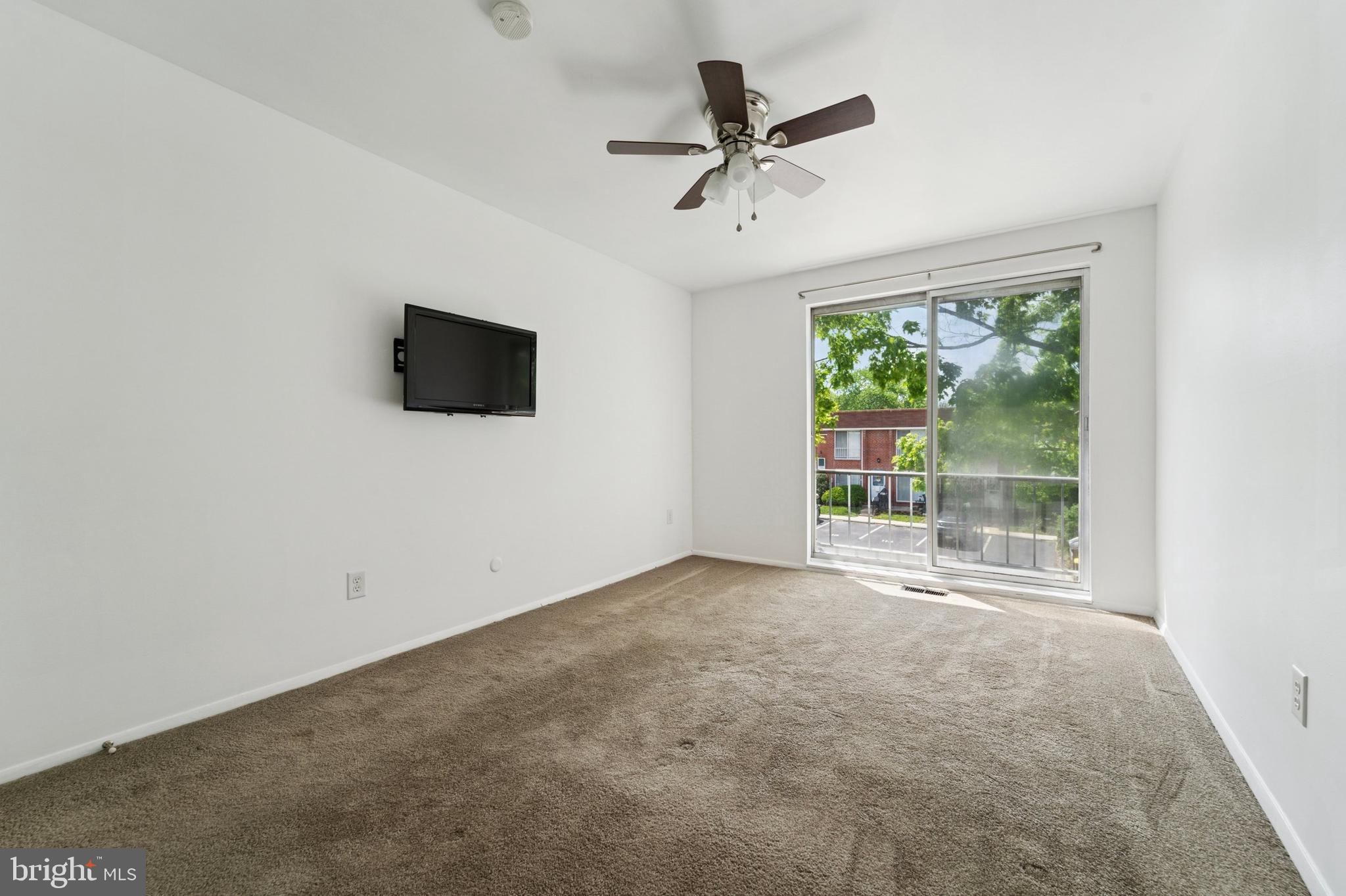 YORKTOWN - Residential