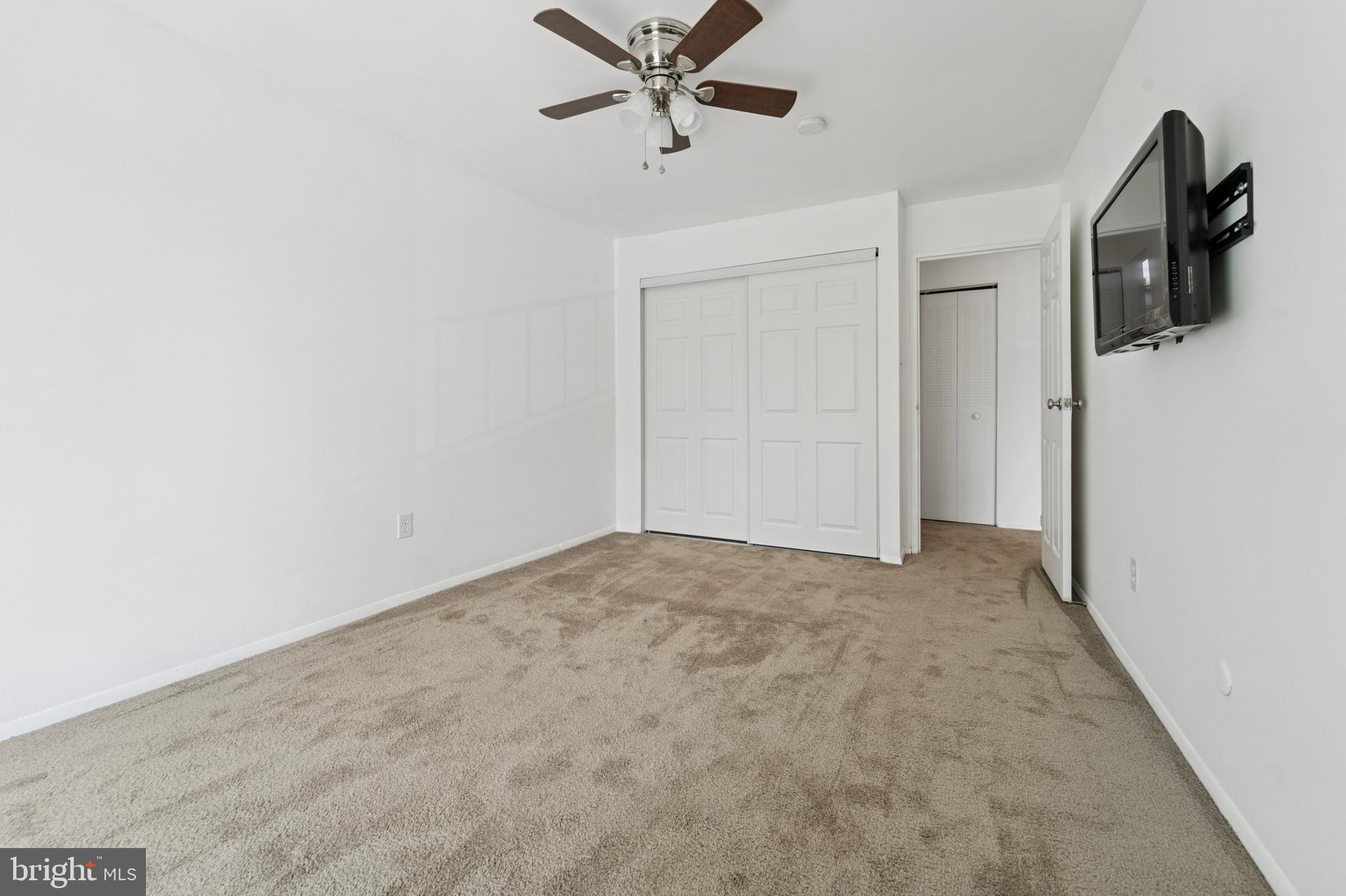 YORKTOWN - Residential