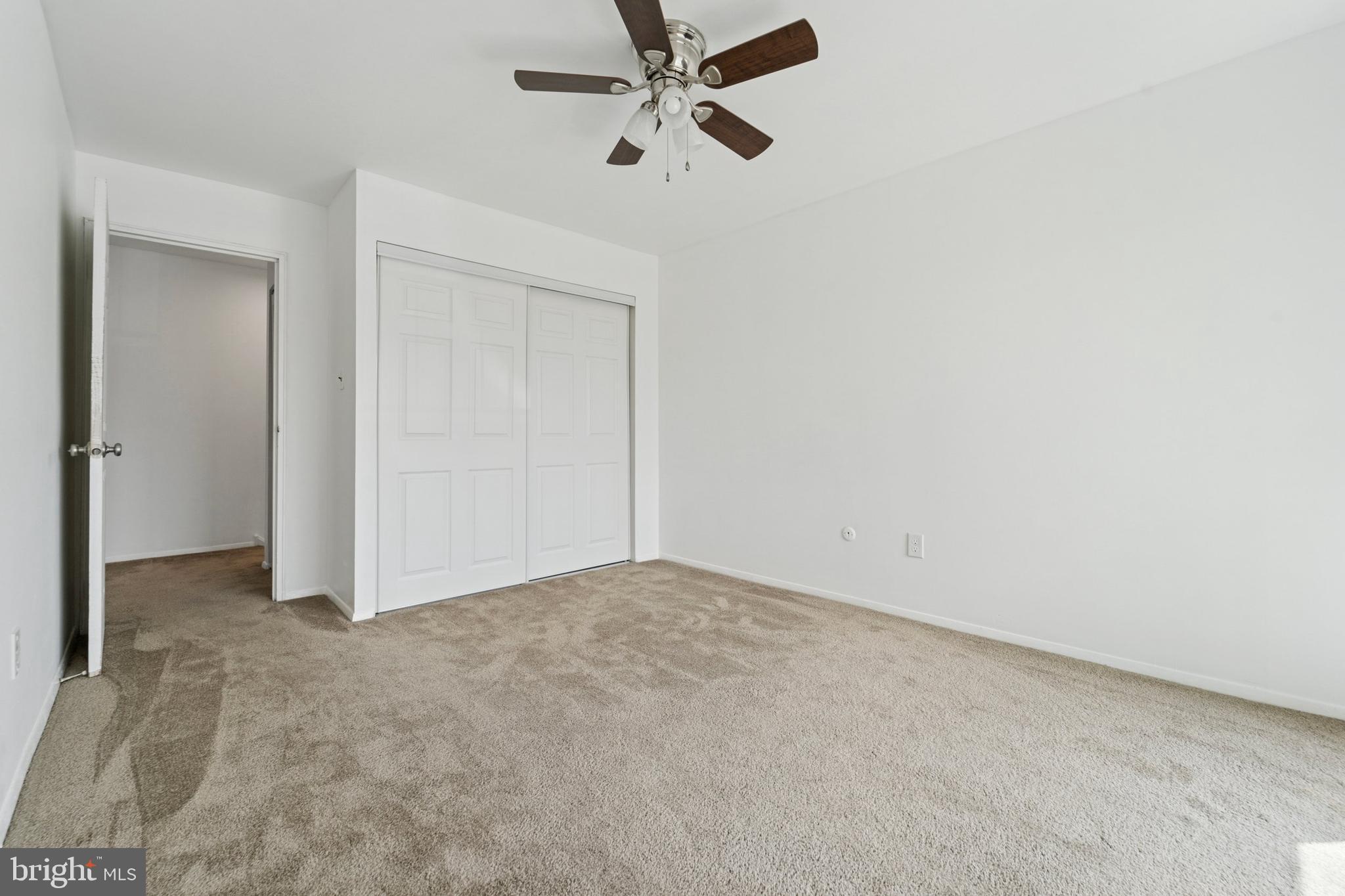 YORKTOWN - Residential